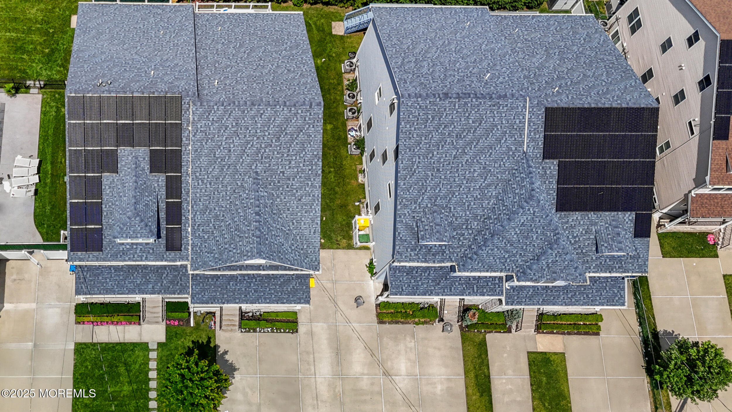 Lakewood, New Jersey, 08701, United States, 10 Bedrooms Bedrooms, ,6 BathroomsBathrooms,Residential,Pending,1973270