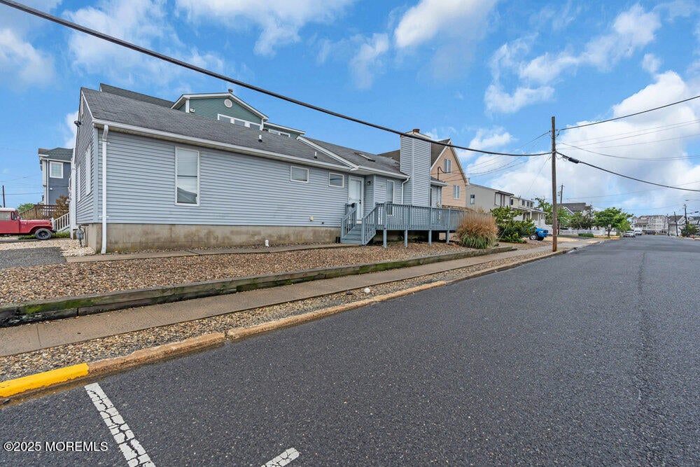 Manasquan, New Jersey, 08736, United States, 3 Bedrooms Bedrooms, ,2 BathroomsBathrooms,Residential,Active,1810503