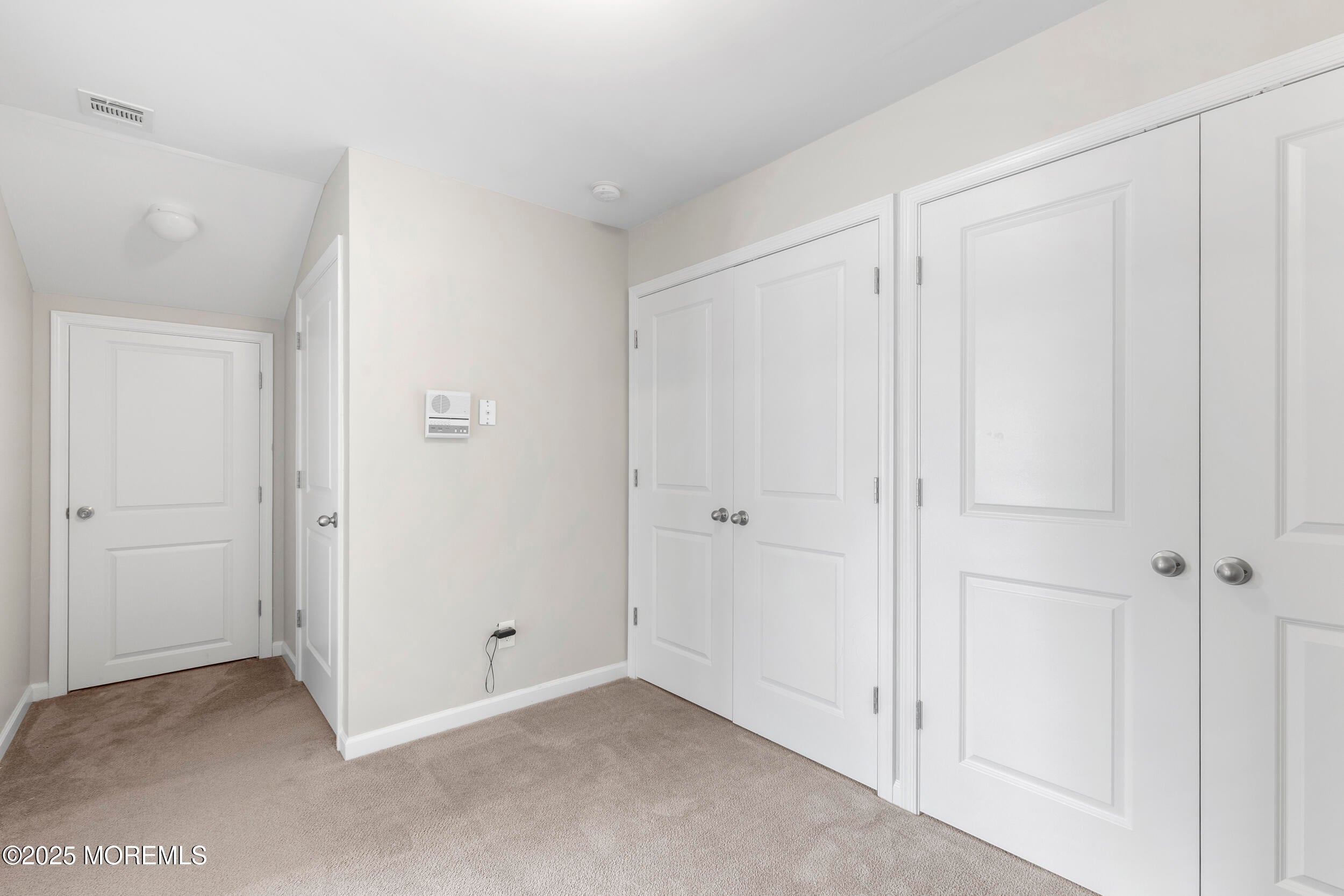 Lakewood, New Jersey, 08701, United States, 10 Bedrooms Bedrooms, ,6 BathroomsBathrooms,Residential,Pending,1973270