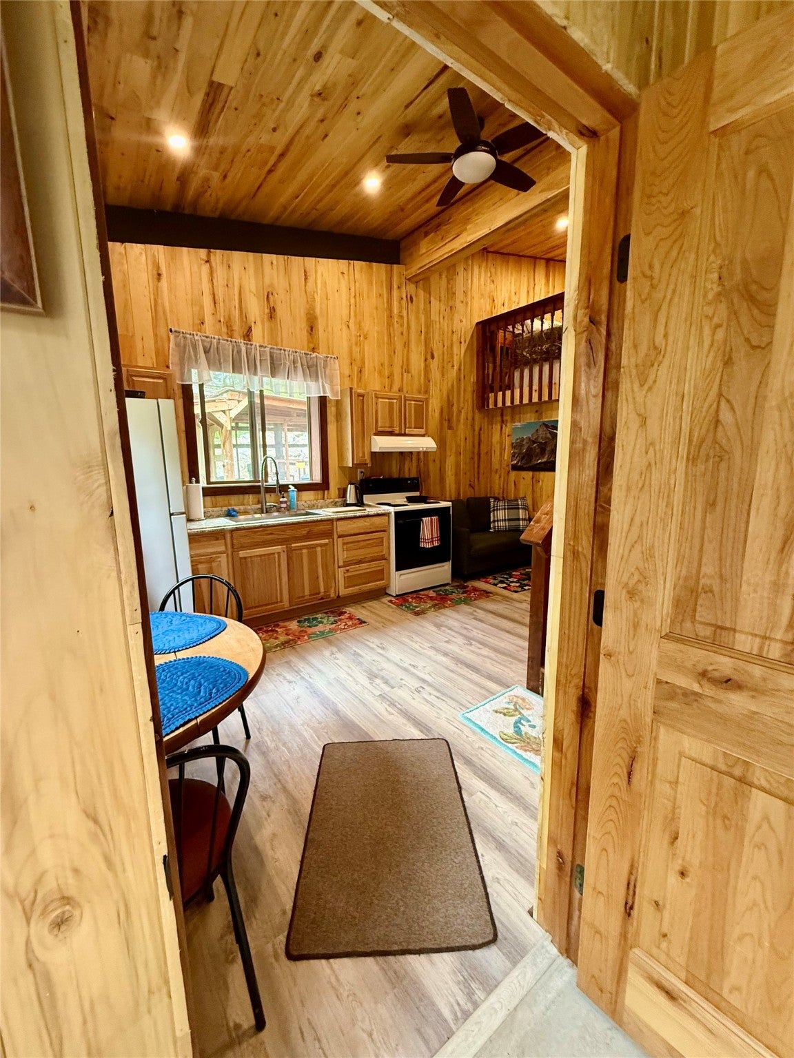 Whitefish, Montana, 59937, United States, 4 Bedrooms Bedrooms, ,5 BathroomsBathrooms,Residential,Active,1905114