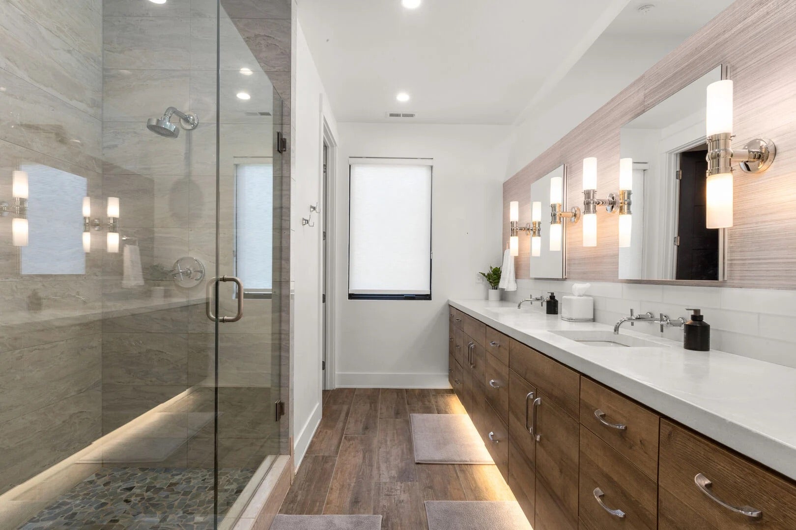 Whitefish, Montana, 59937, United States, 7 Bedrooms Bedrooms, ,5 BathroomsBathrooms,Residential,Active,1914927