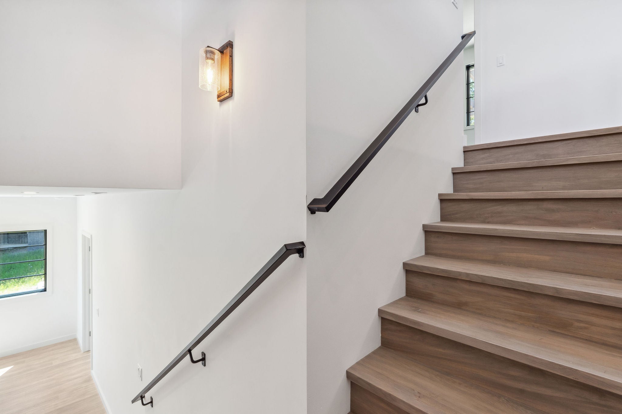 Lakeside, Montana, 59922, United States, 6 Bedrooms Bedrooms, ,5 BathroomsBathrooms,Residential,Active,1832319