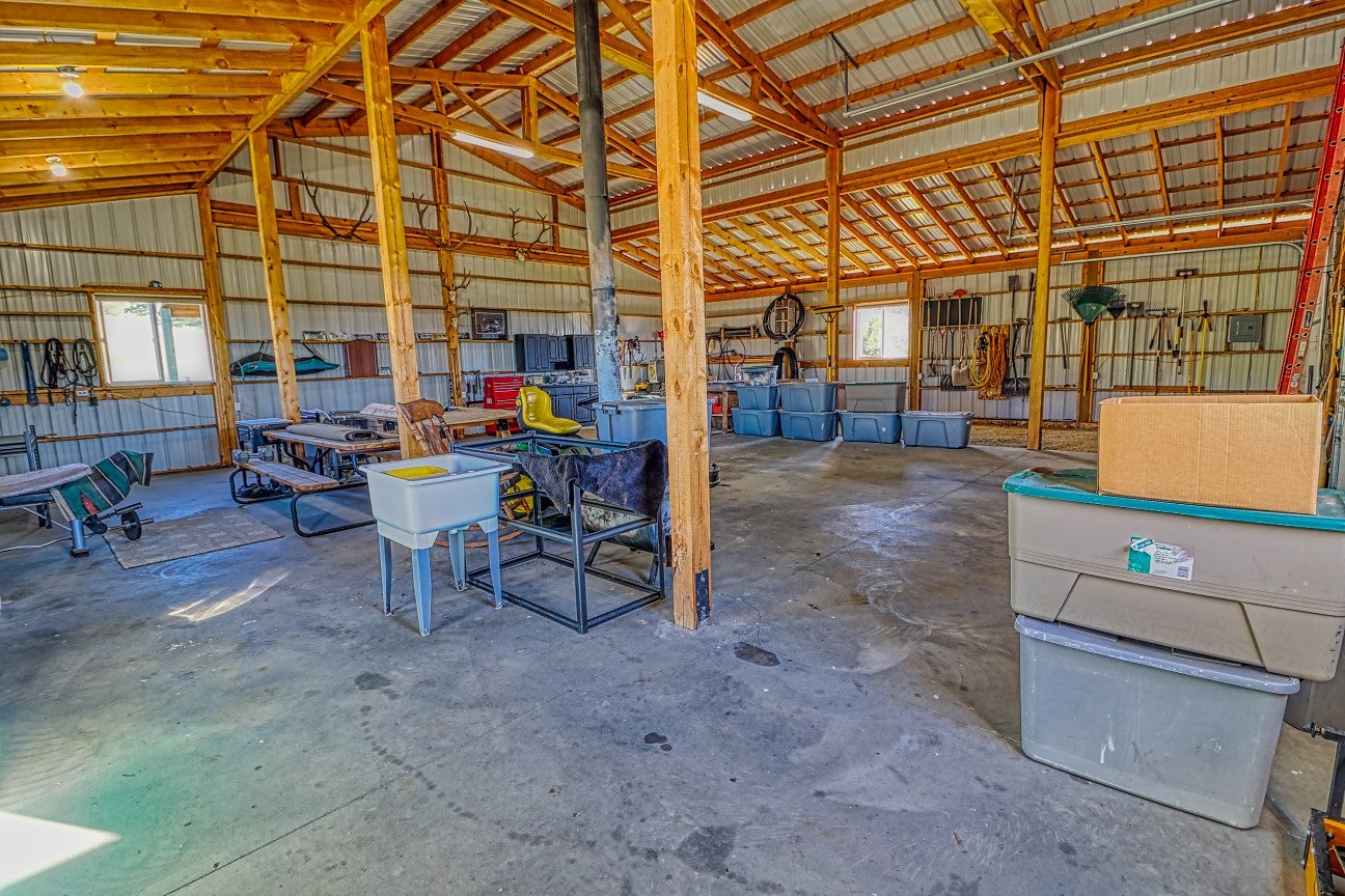 Corvallis, Montana, 59828, United States, 4 Bedrooms Bedrooms, ,4 BathroomsBathrooms,Residential,Active,1863486