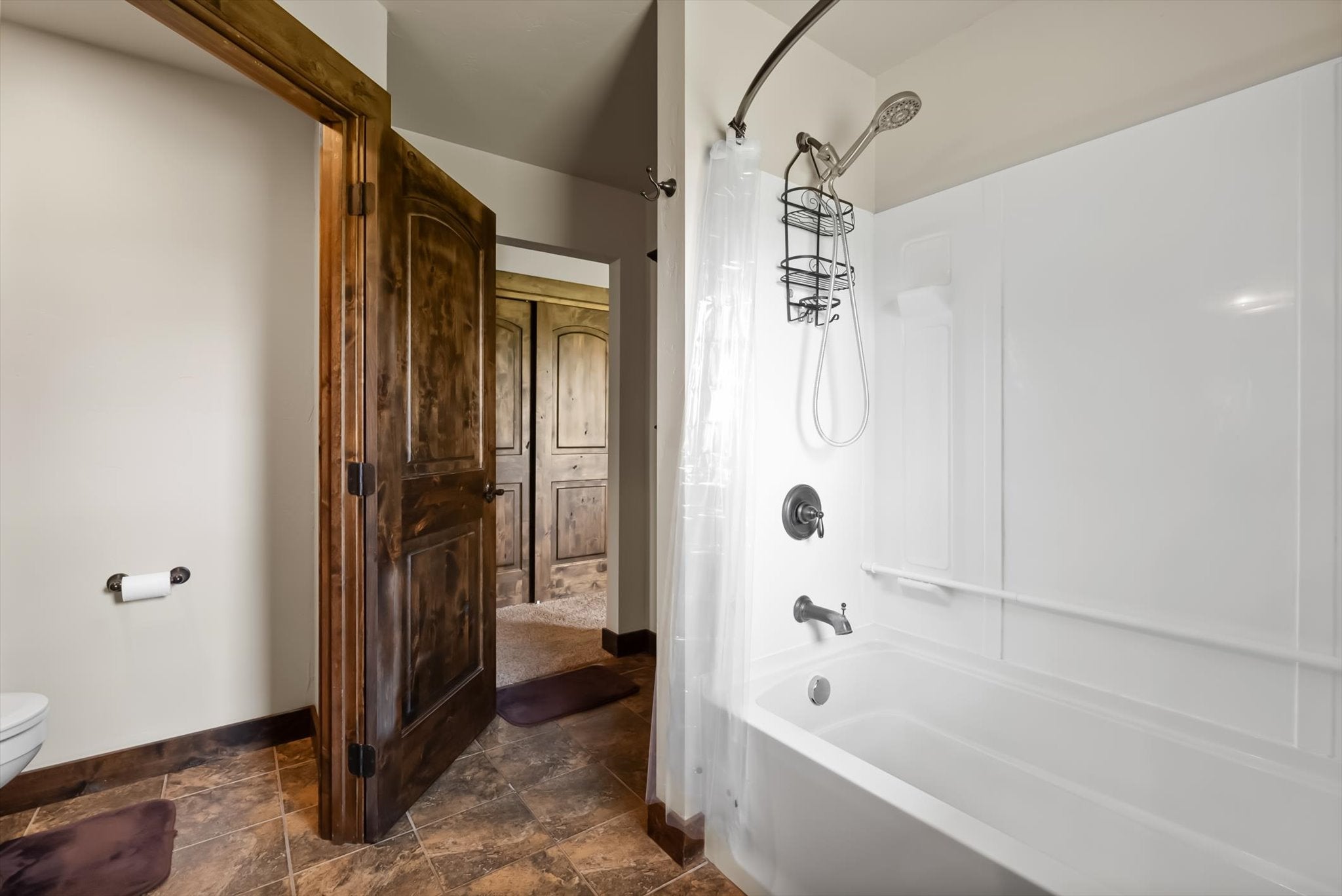 Columbia Falls, Montana, 59912, United States, 5 Bedrooms Bedrooms, ,3 BathroomsBathrooms,Residential,Active,1986898