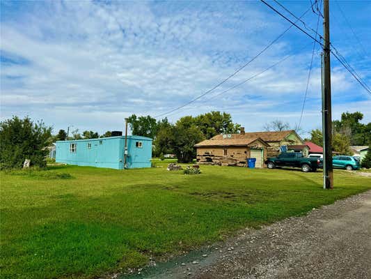 2207 MAIN ST, FORT BENTON, MT 59442, photo 5 of 13