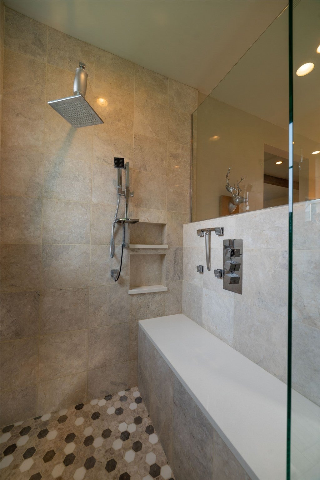 Kalispell, Montana, 59901, United States, 5 Bedrooms Bedrooms, ,4 BathroomsBathrooms,Residential,Active,2009395