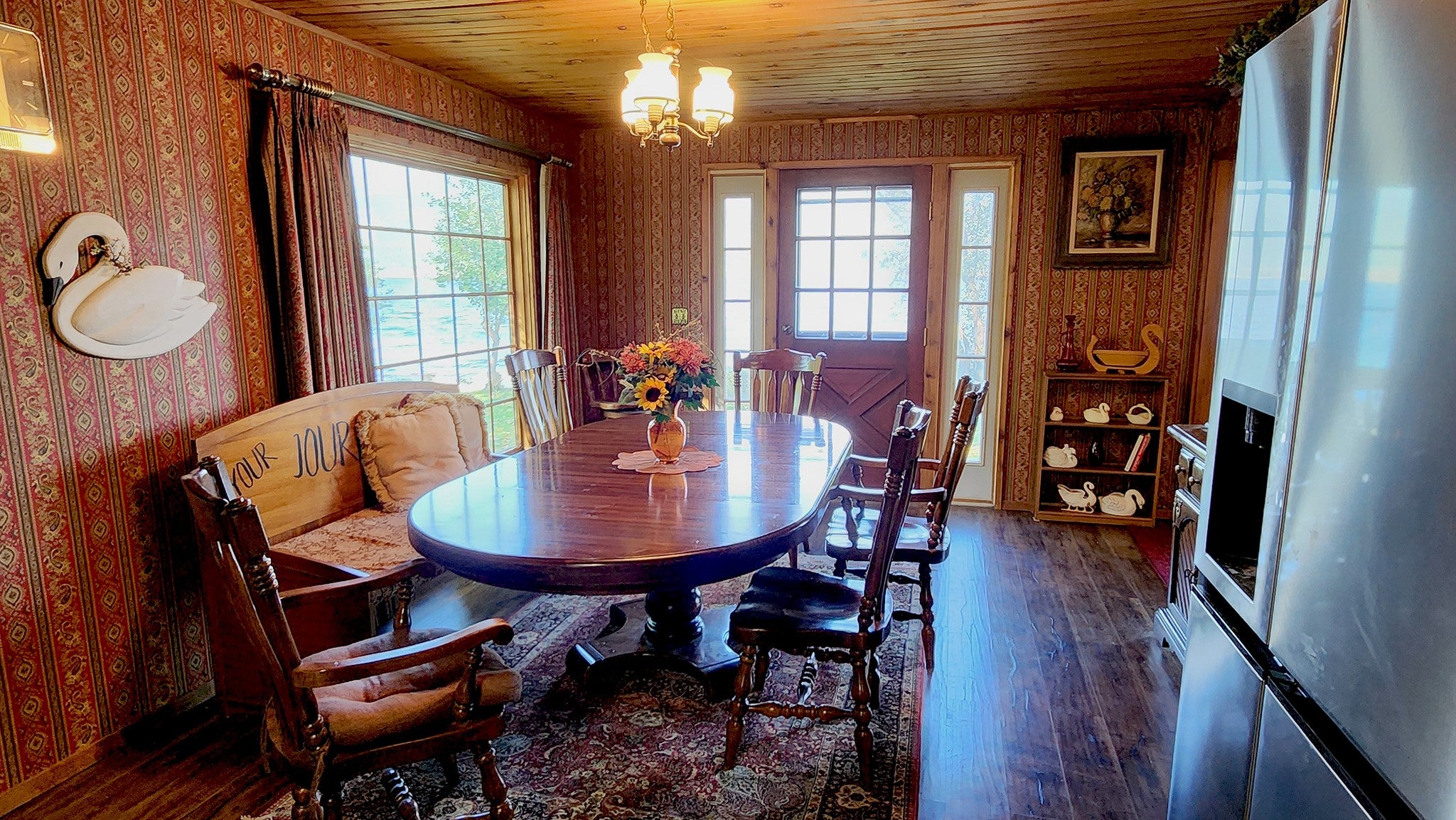 Bigfork, Montana, 59911, United States, ,2 BathroomsBathrooms,Residential,Active,1769754