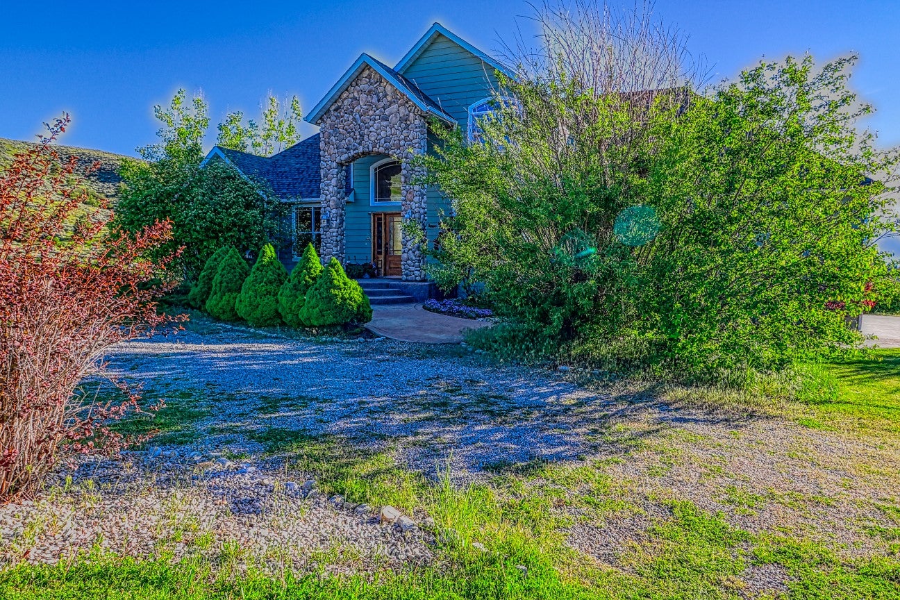 Corvallis, Montana, 59828, United States, 4 Bedrooms Bedrooms, ,4 BathroomsBathrooms,Residential,Active,1863486