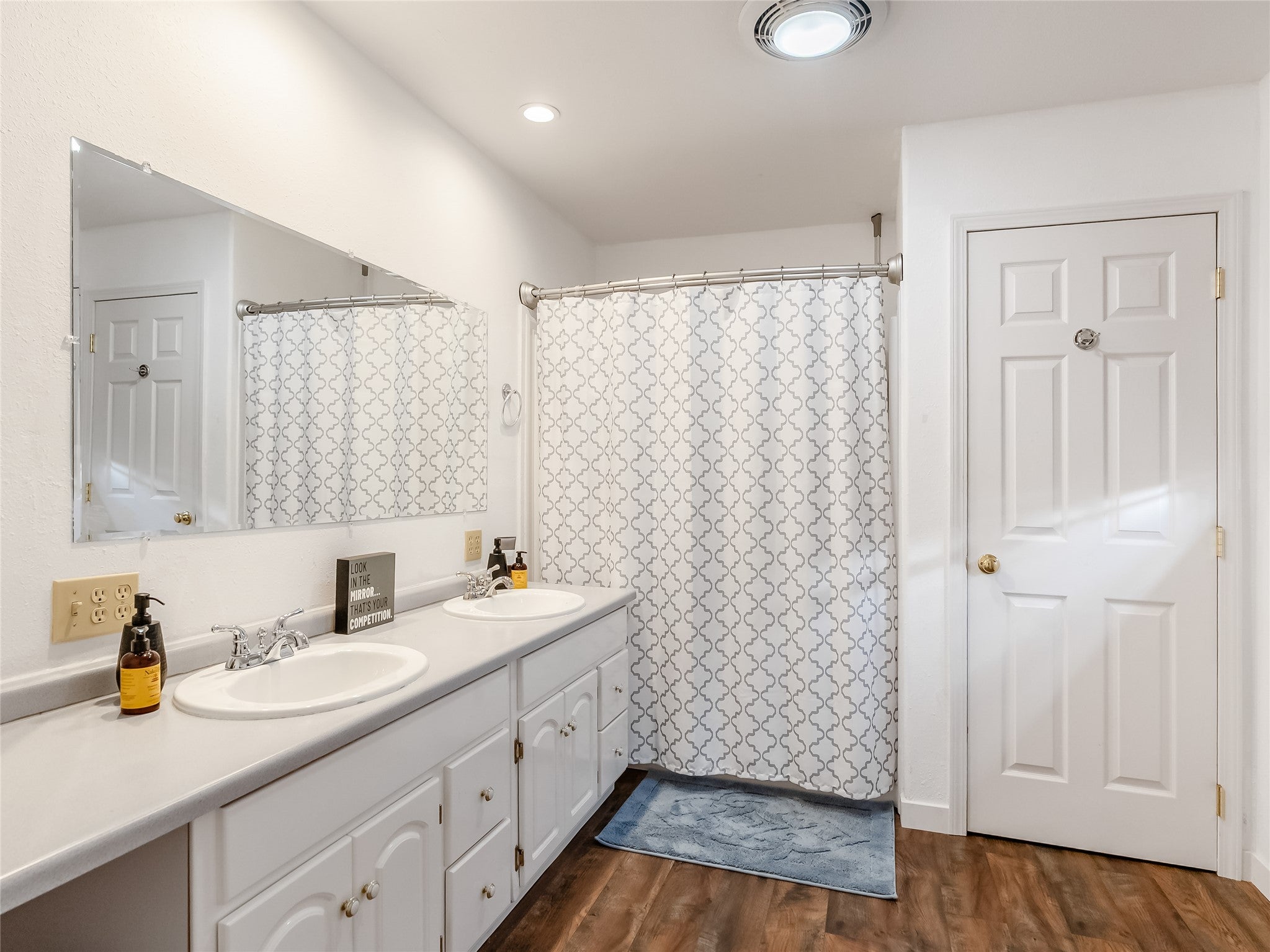 Kalispell, Montana, 59901, United States, 5 Bedrooms Bedrooms, ,4 BathroomsBathrooms,Residential,Active,1994970