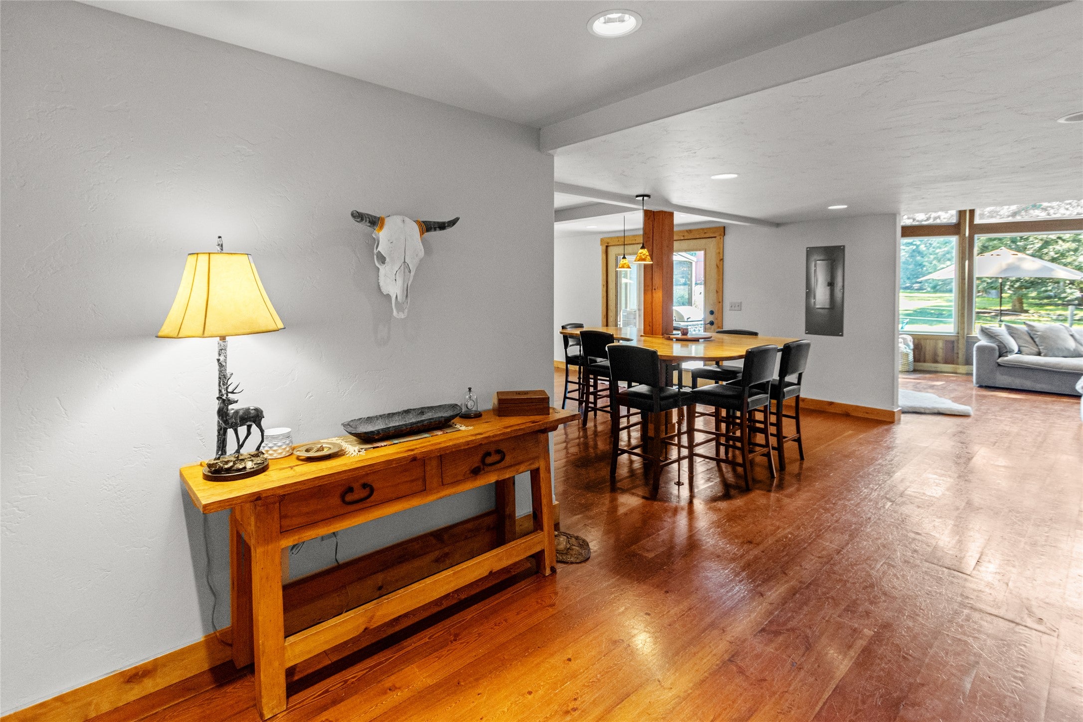 Bigfork, Montana, 59911, United States, 4 Bedrooms Bedrooms, ,2 BathroomsBathrooms,Residential,Active,1914637