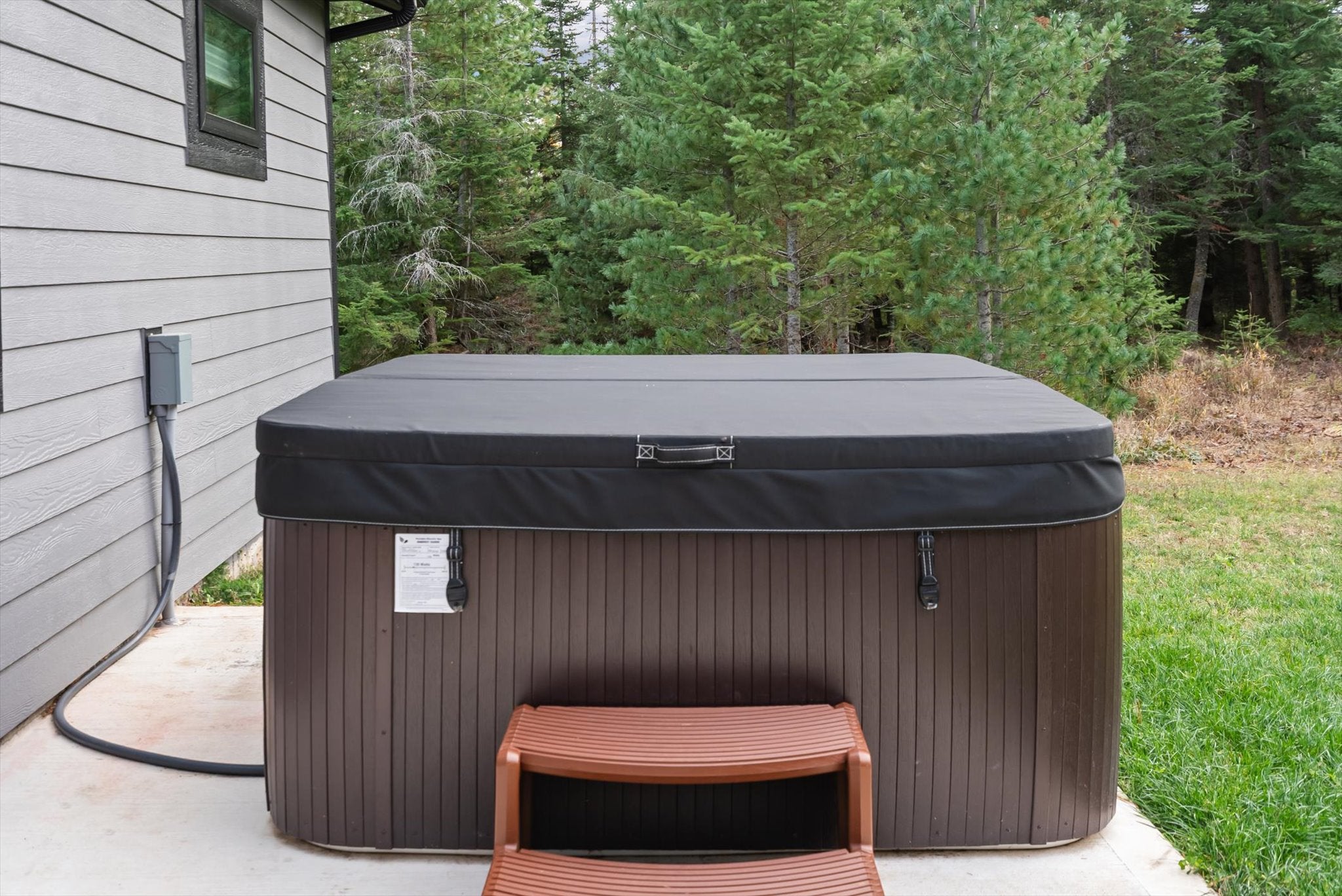 Kalispell, Montana, 59901, United States, 6 Bedrooms Bedrooms, ,5 BathroomsBathrooms,Residential,Active,1990648