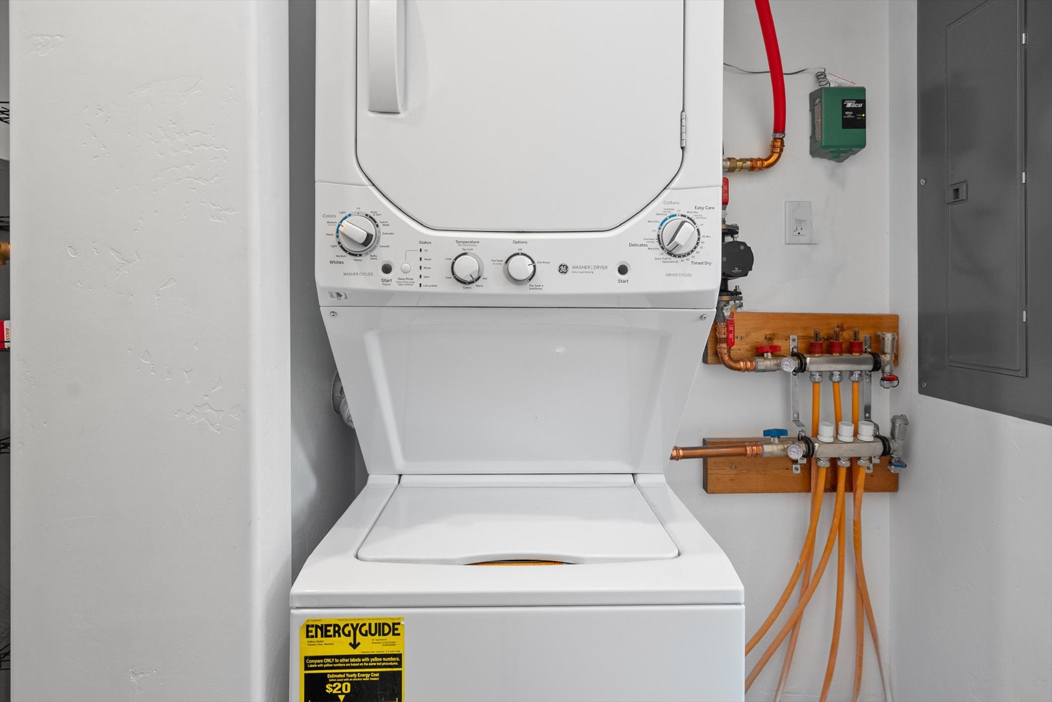 Kalispell, Montana, 59901, United States, 6 Bedrooms Bedrooms, ,5 BathroomsBathrooms,Residential,Active,1990648