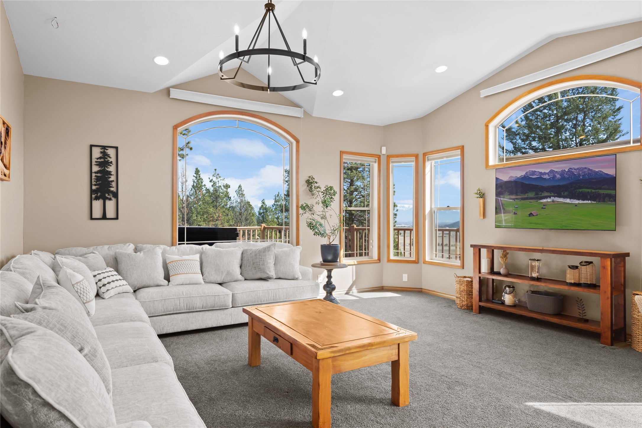 Kalispell, Montana, 59901, United States, 5 Bedrooms Bedrooms, ,3 BathroomsBathrooms,Residential,Active,1753509