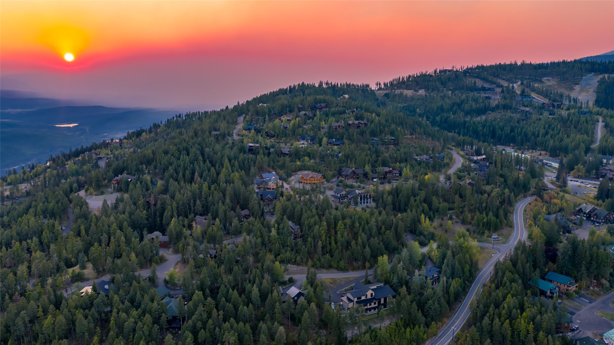 Whitefish, Montana, 59937, United States, 4 Bedrooms Bedrooms, ,4 BathroomsBathrooms,Residential,Active,1952623