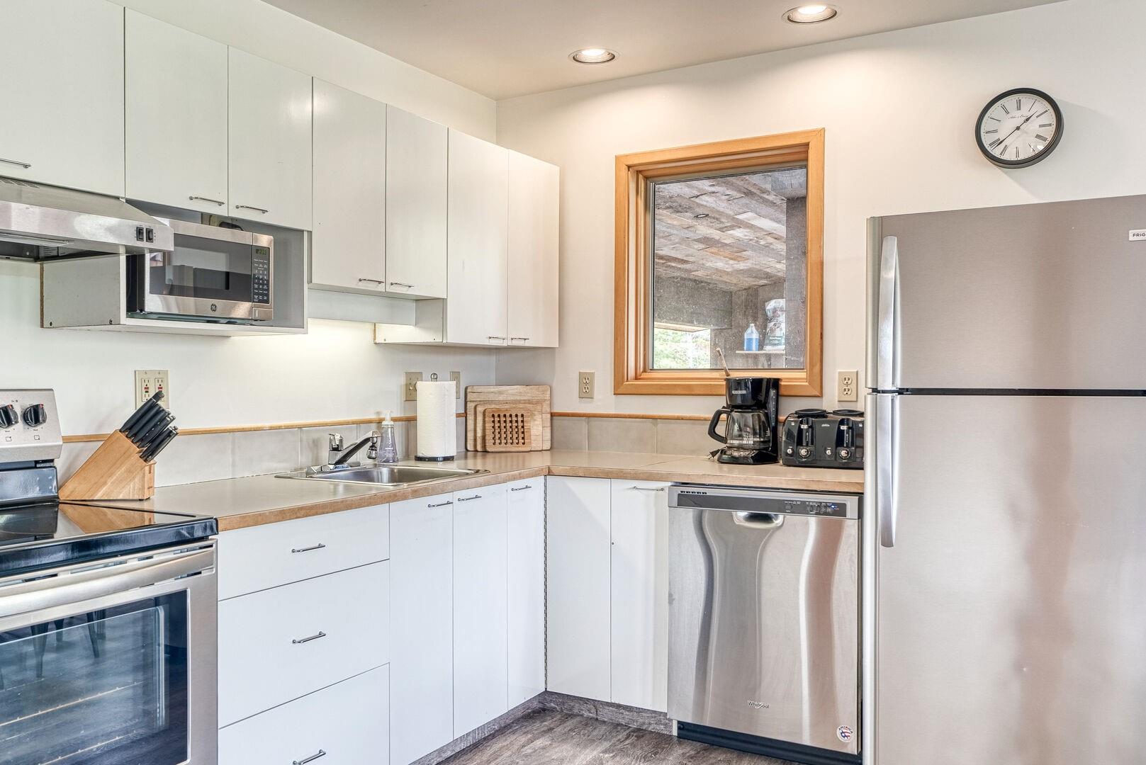 Whitefish, Montana, 59937, United States, 7 Bedrooms Bedrooms, ,5 BathroomsBathrooms,Residential,Active,1914927