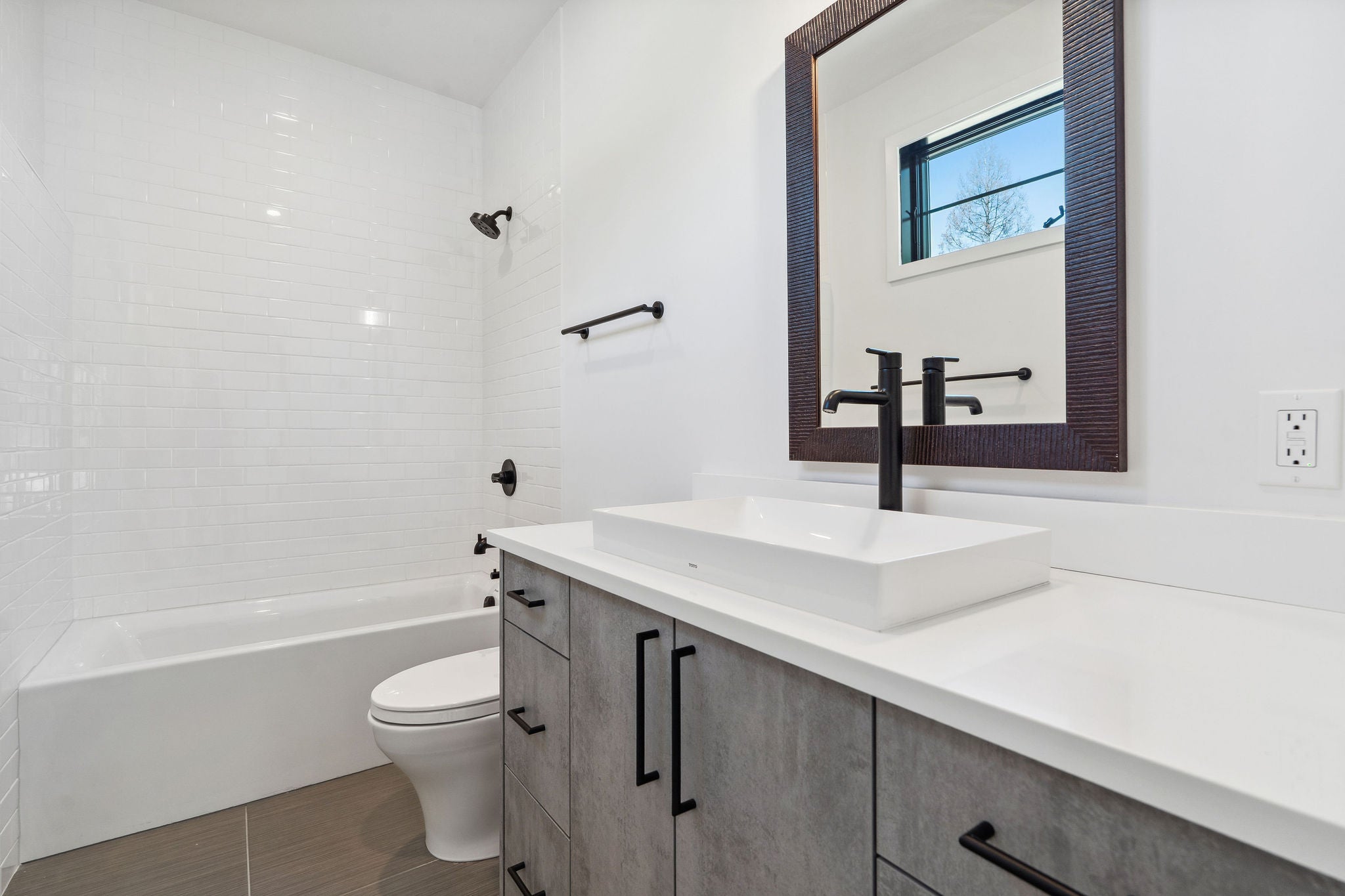 Lakeside, Montana, 59922, United States, 6 Bedrooms Bedrooms, ,5 BathroomsBathrooms,Residential,Active,1832319