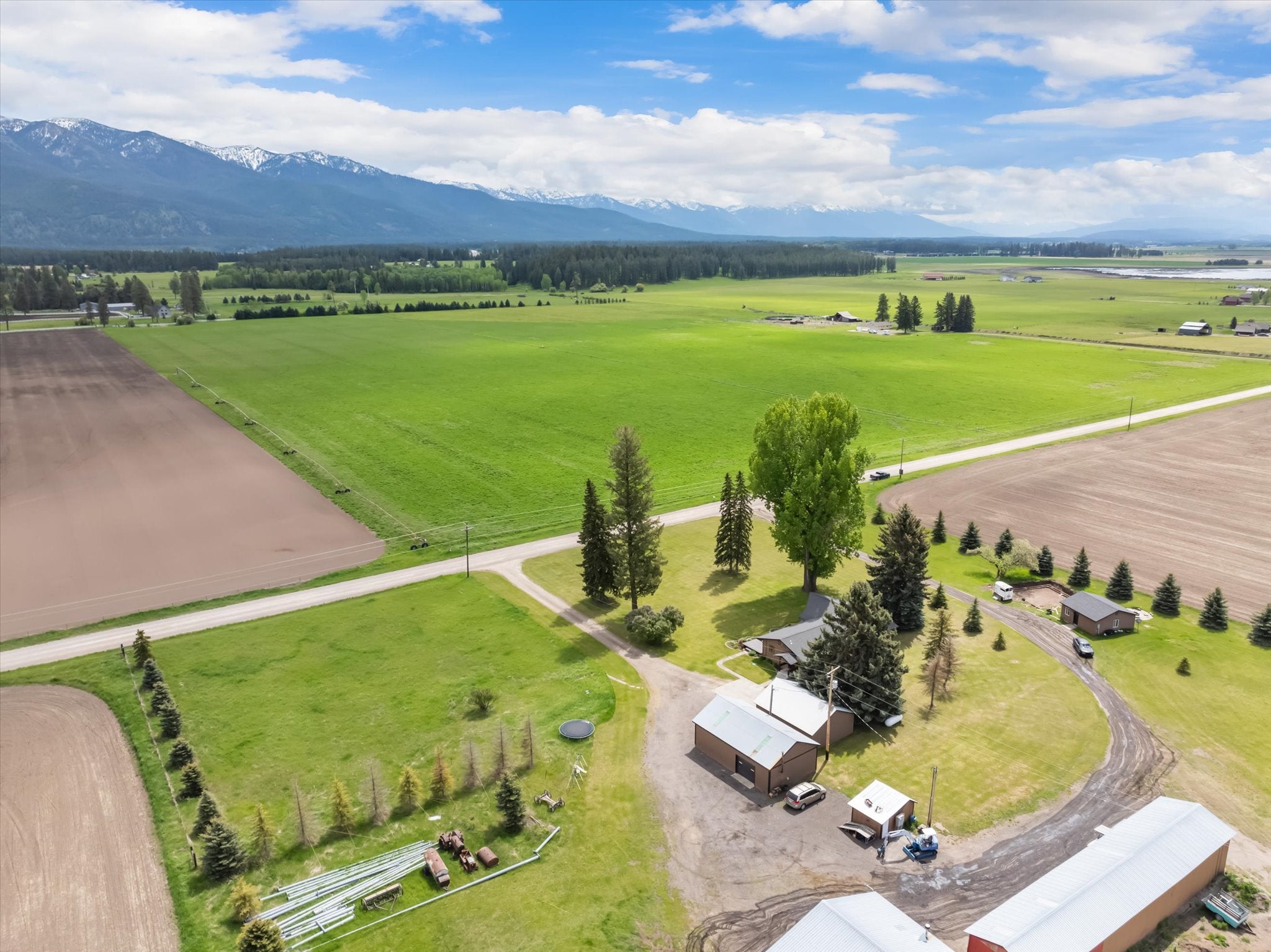 Columbia Falls, Montana, 59912, United States, 5 Bedrooms Bedrooms, ,3 BathroomsBathrooms,Residential,Active,1986898