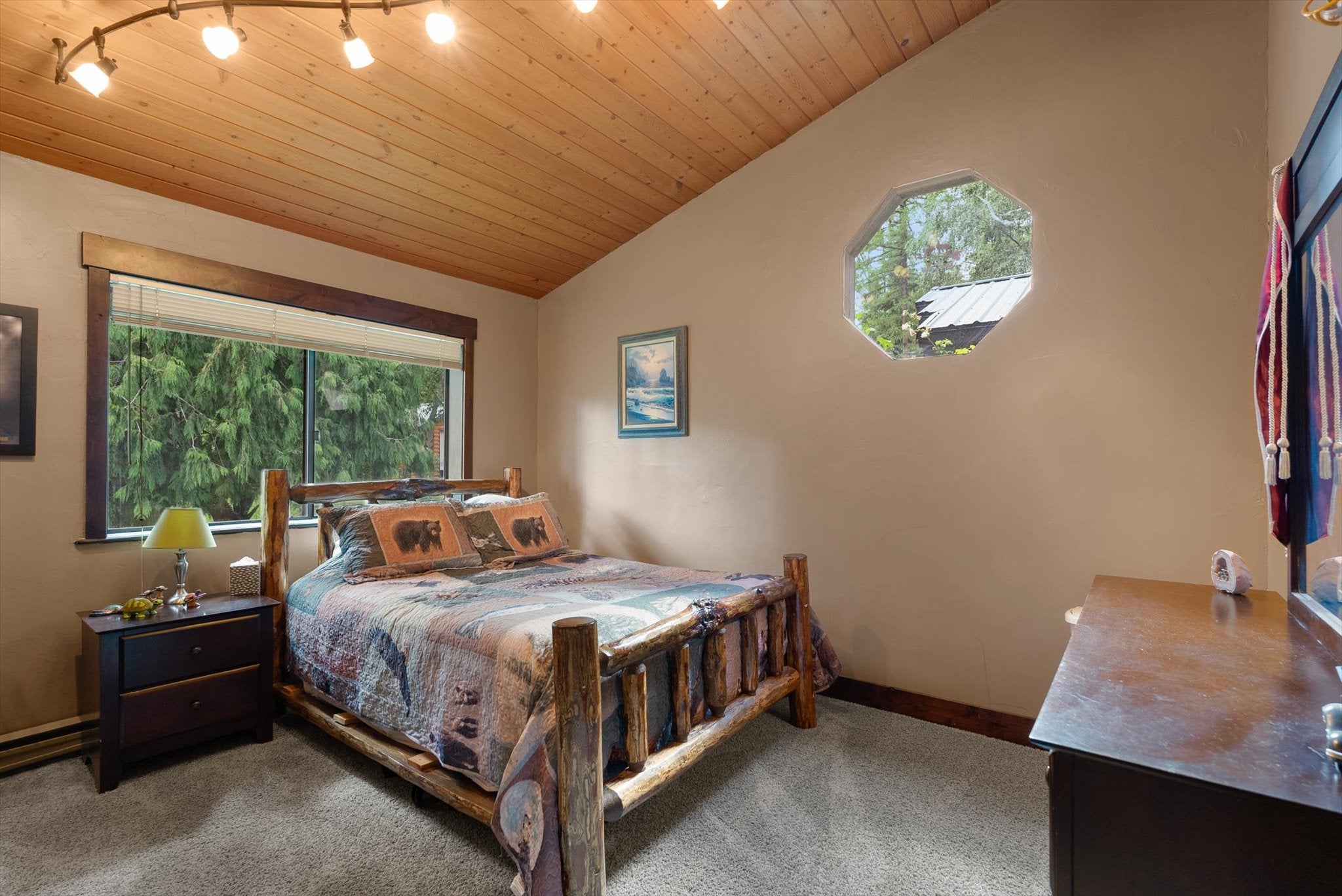 Whitefish, Montana, 59937, United States, 5 Bedrooms Bedrooms, ,3 BathroomsBathrooms,Residential,Active,1764891