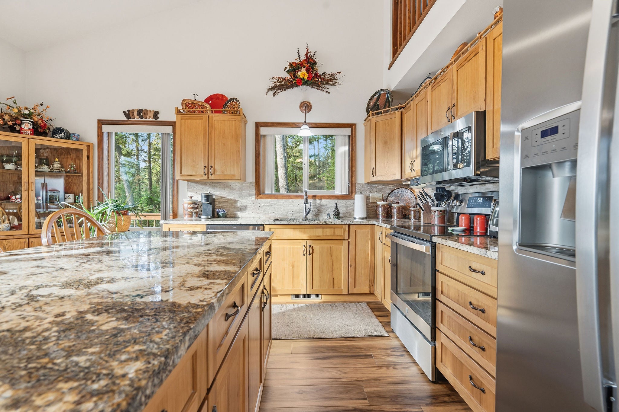 Somers, Montana, 59932, United States, 4 Bedrooms Bedrooms, ,4 BathroomsBathrooms,Residential,Active,1987246