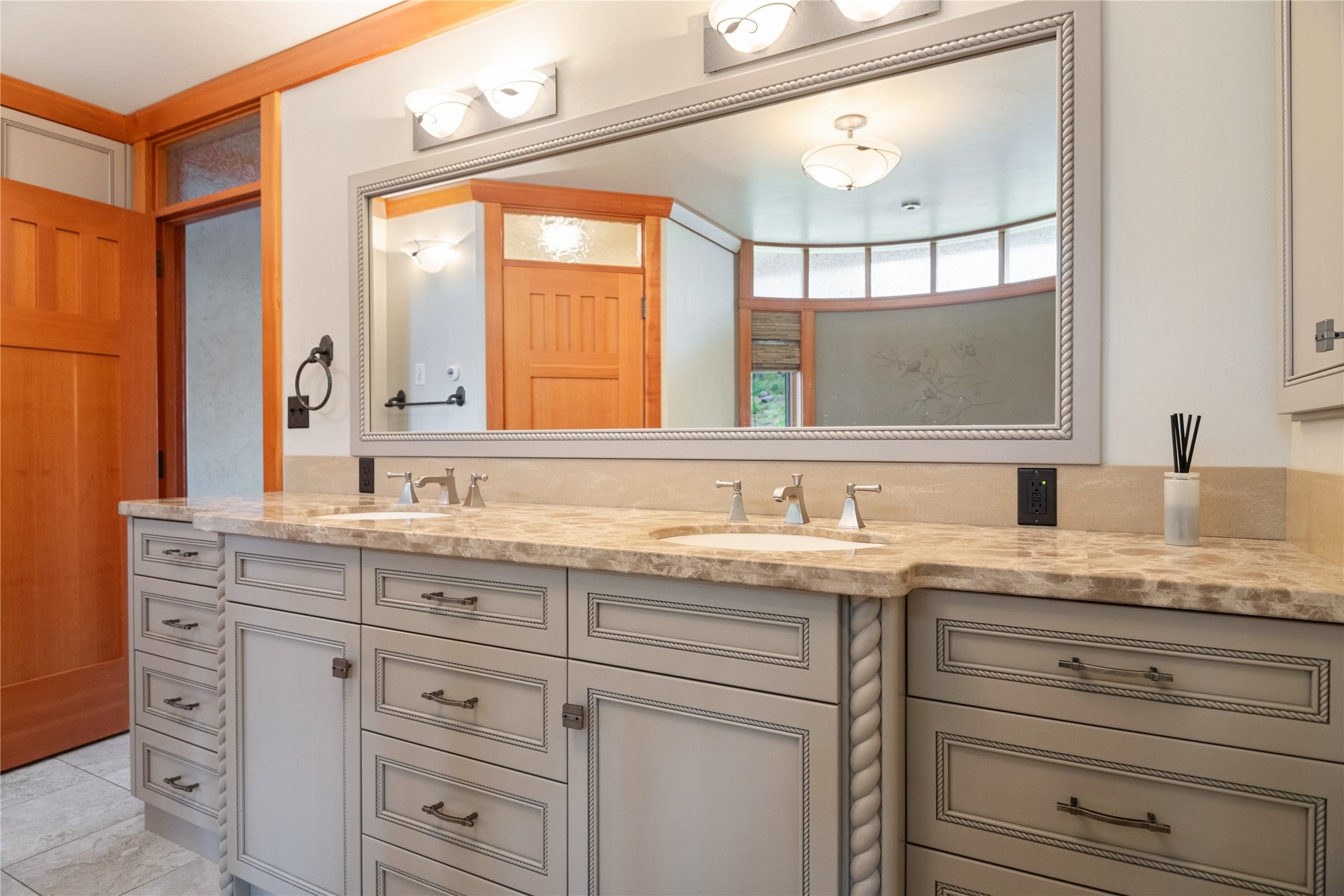 Seeley Lake, Montana, 59868, United States, ,3 BathroomsBathrooms,Residential,Active,1798207