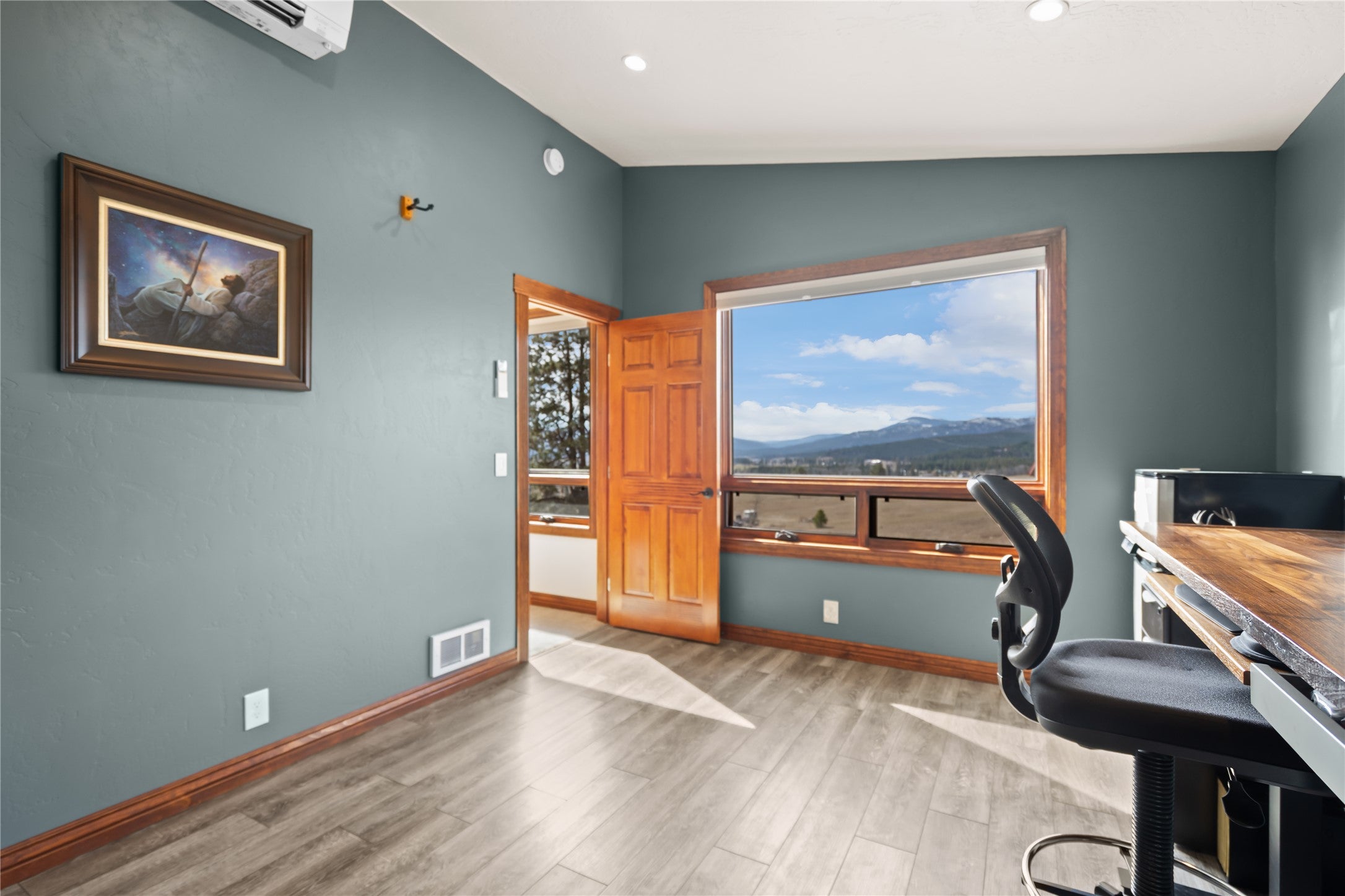 Kalispell, Montana, 59901, United States, 5 Bedrooms Bedrooms, ,3 BathroomsBathrooms,Residential,Active,1753509