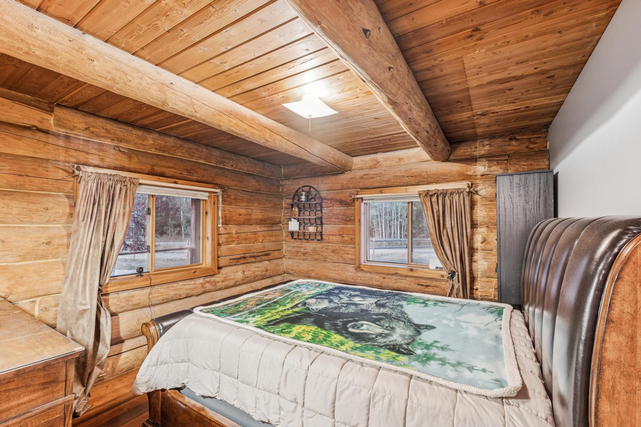 Libby, Montana, 59923, United States, 3 Bedrooms Bedrooms, ,2 BathroomsBathrooms,Residential,Active,1945847