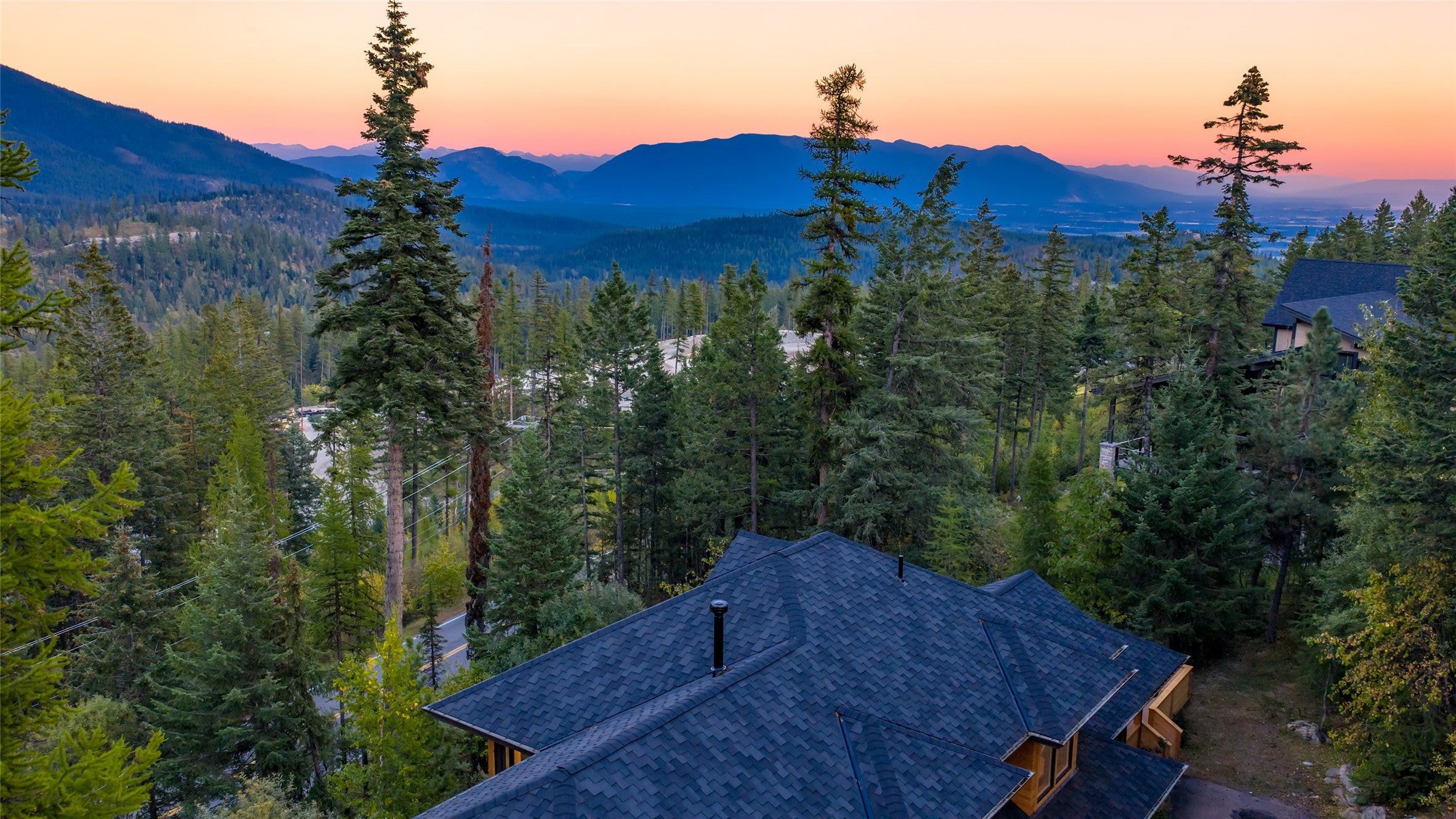 Whitefish, Montana, 59937, United States, 4 Bedrooms Bedrooms, ,4 BathroomsBathrooms,Residential,Active,1952623