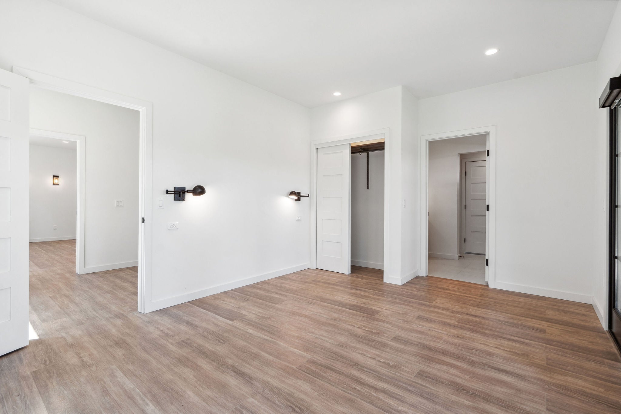 Lakeside, Montana, 59922, United States, 6 Bedrooms Bedrooms, ,5 BathroomsBathrooms,Residential,Active,1832319