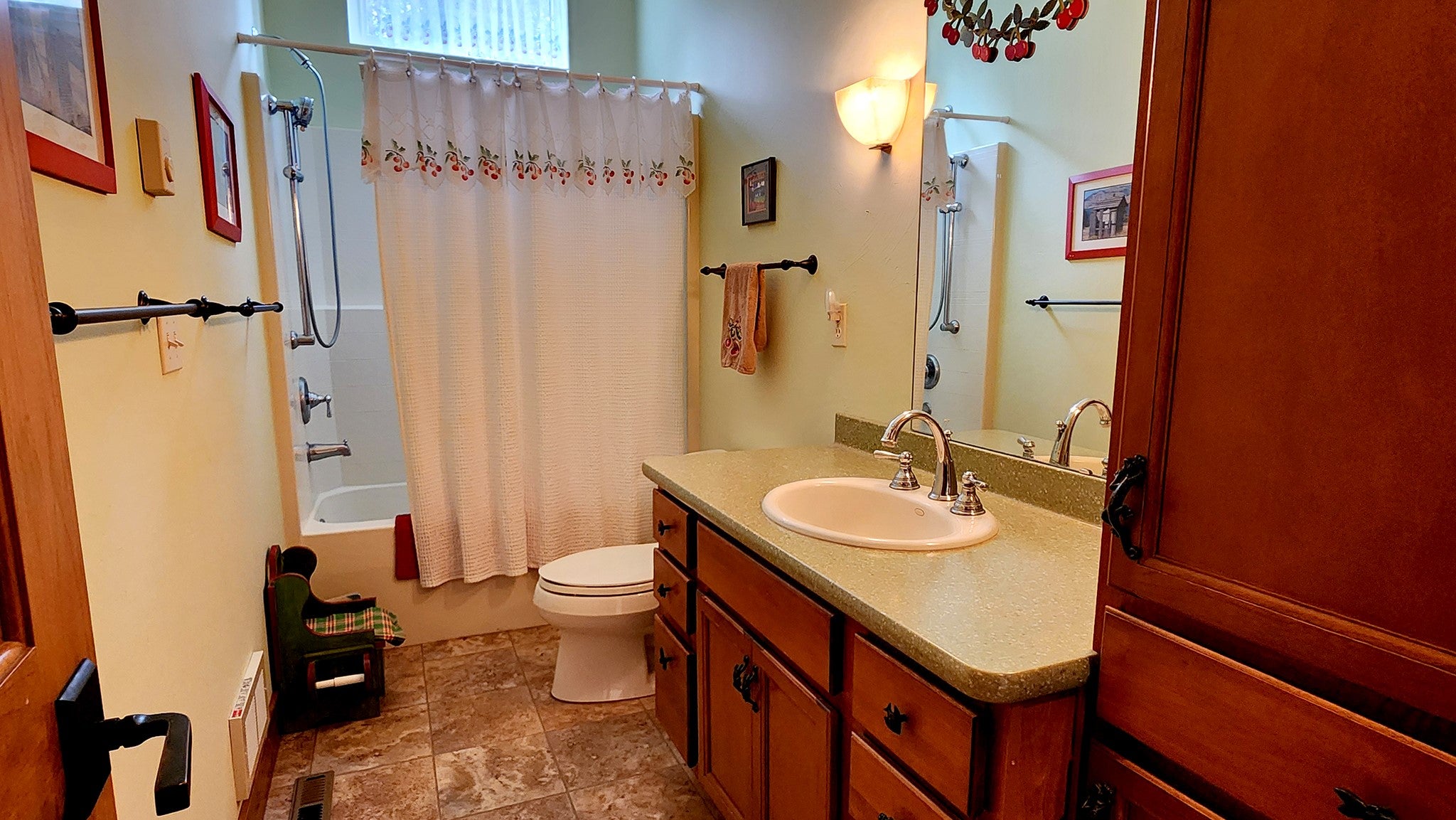 Big Arm, Montana, 59910, United States, ,2 BathroomsBathrooms,Residential,Active,1769730