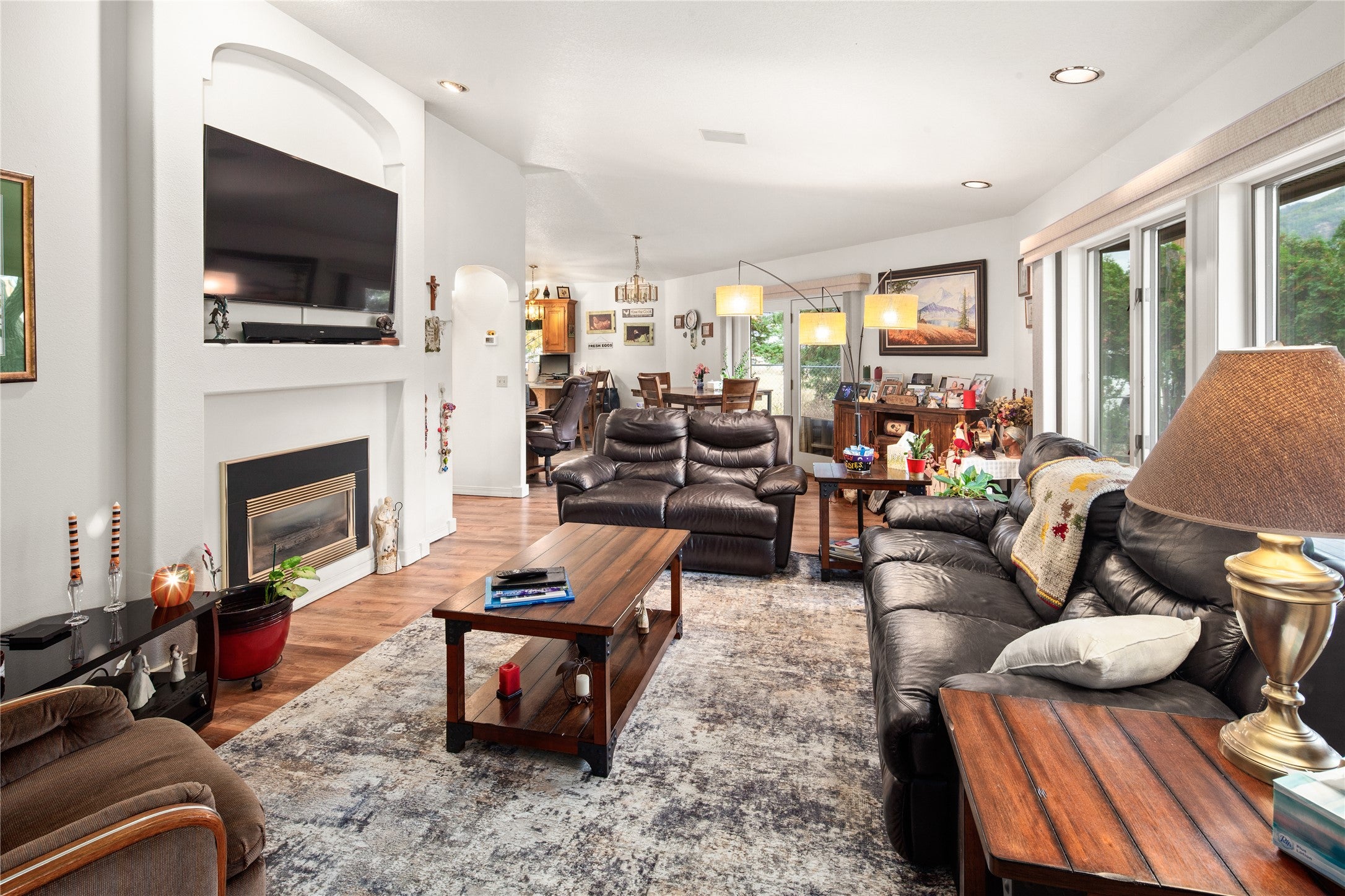 Columbia Falls, Montana, 59912, United States, 14 Bedrooms Bedrooms, ,8 BathroomsBathrooms,Residential,Active,1970926