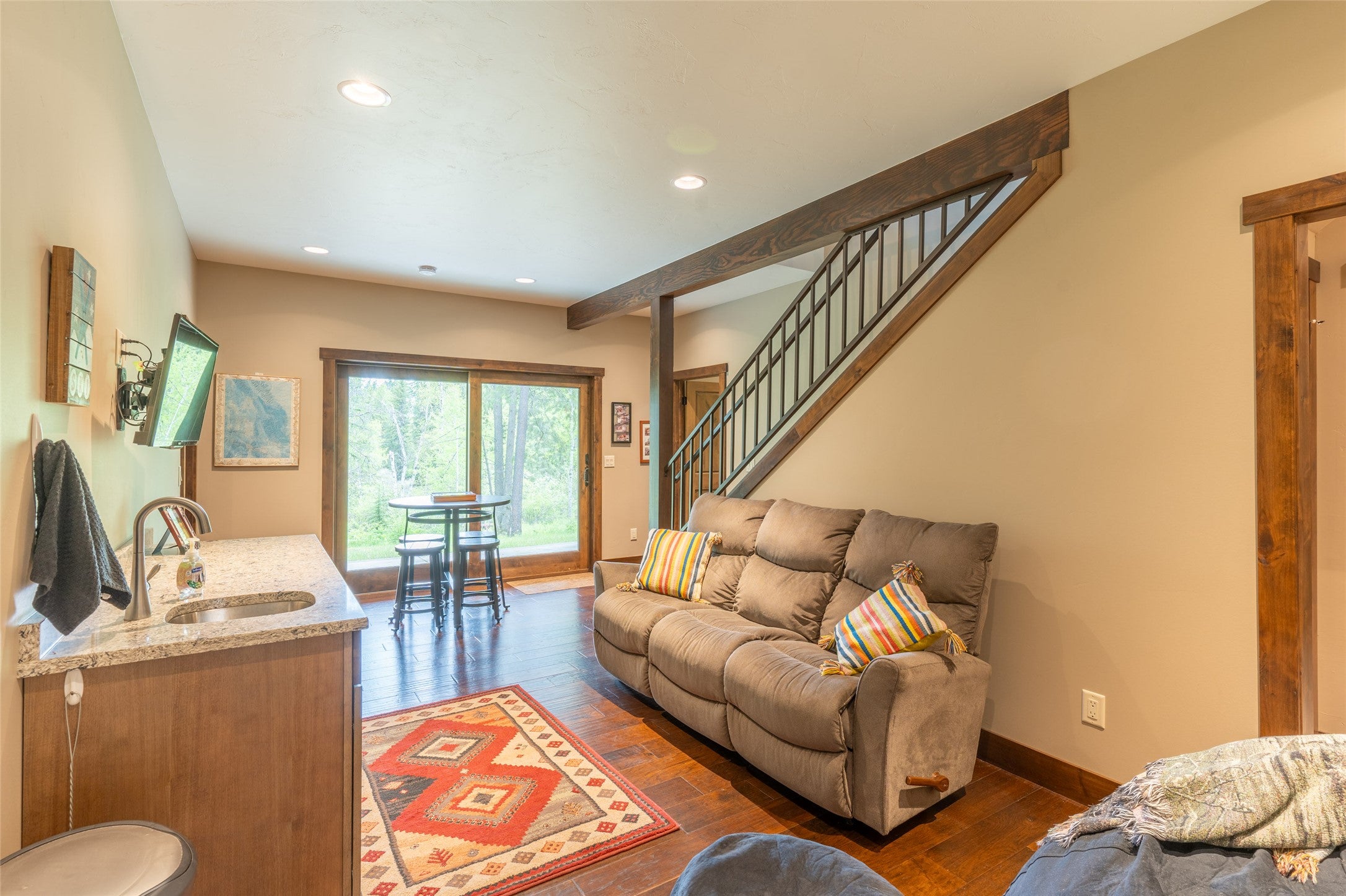 Columbia Falls, Montana, 59912, United States, ,3 BathroomsBathrooms,Residential,Active,1841309