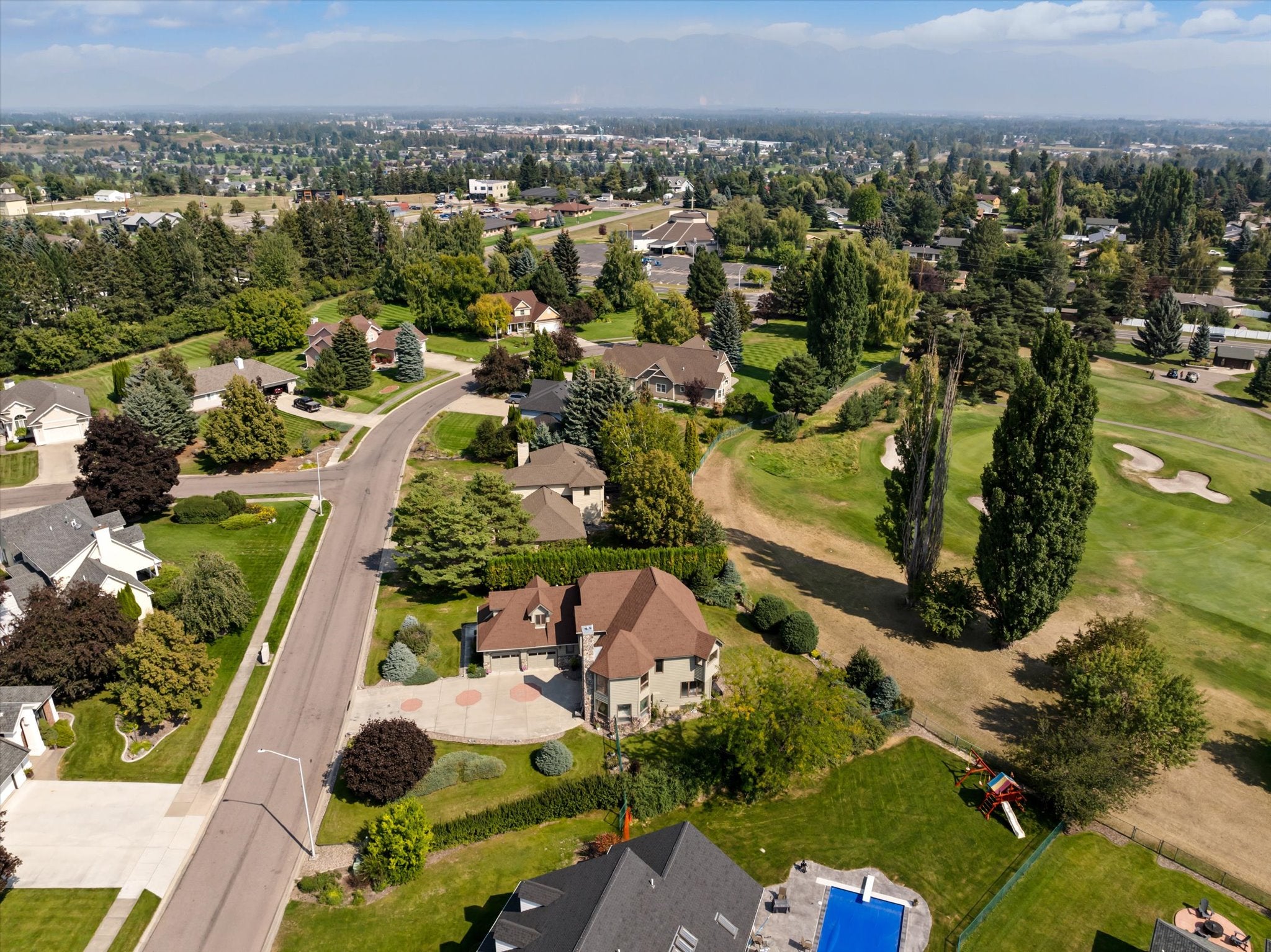 Kalispell, Montana, 59901, United States, 5 Bedrooms Bedrooms, ,4 BathroomsBathrooms,Residential,Active,1907966