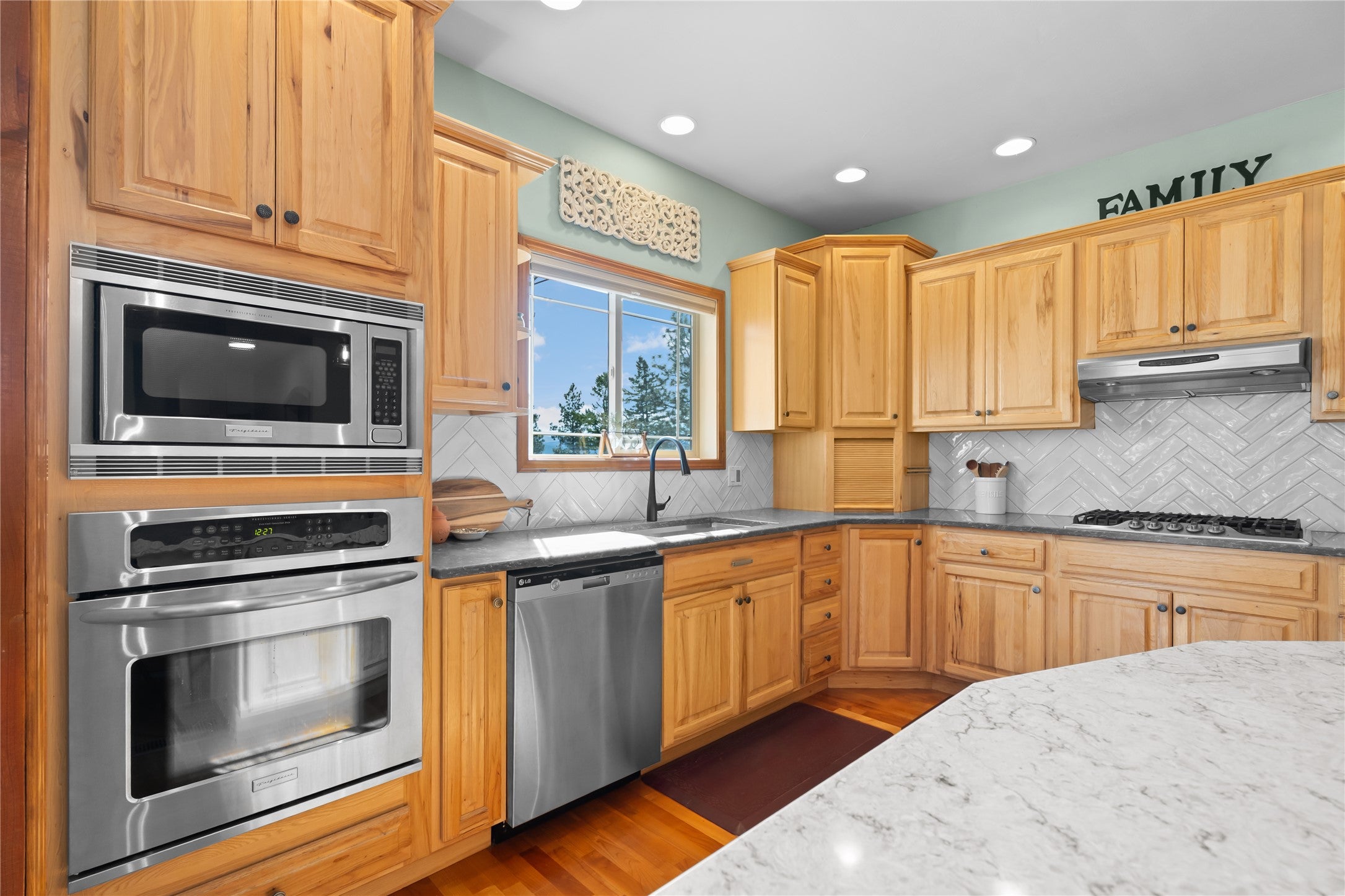 Kalispell, Montana, 59901, United States, 5 Bedrooms Bedrooms, ,3 BathroomsBathrooms,Residential,Active,1753509