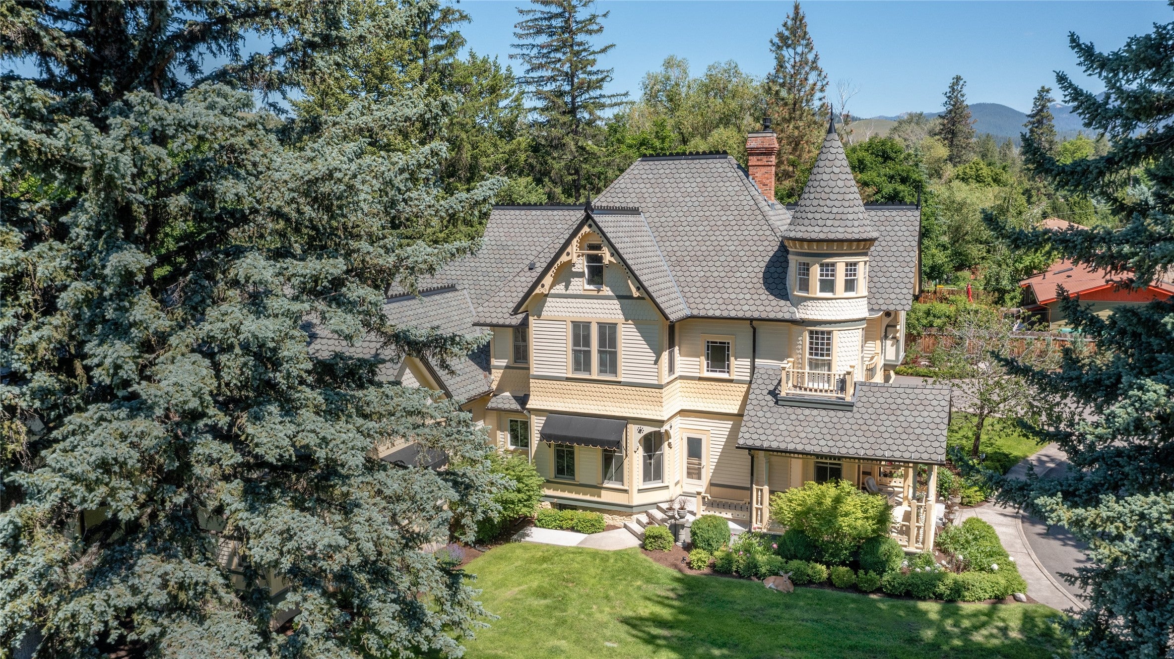 Missoula, Montana, 59802, United States, 5 Bedrooms Bedrooms, ,6 BathroomsBathrooms,Residential,Active,1753892