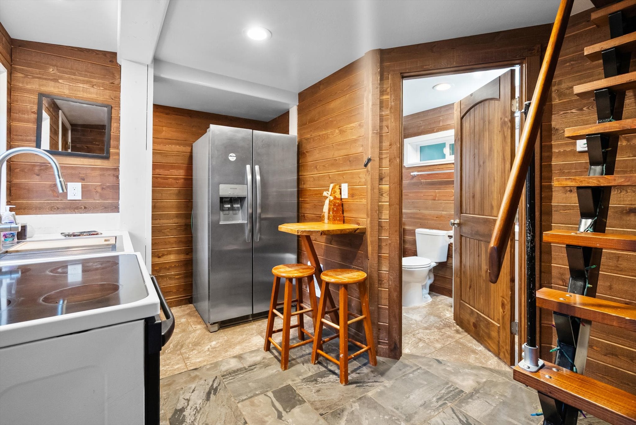 Kalispell, Montana, 59901, United States, 6 Bedrooms Bedrooms, ,5 BathroomsBathrooms,Residential,Active,1990648