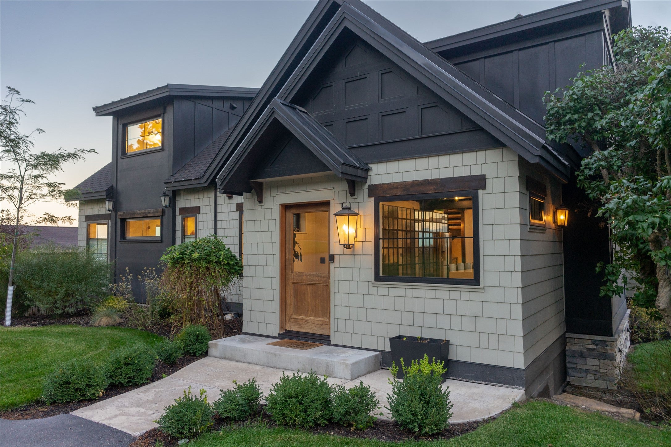 Kalispell, Montana, 59901, United States, 5 Bedrooms Bedrooms, ,4 BathroomsBathrooms,Residential,Active,1952460