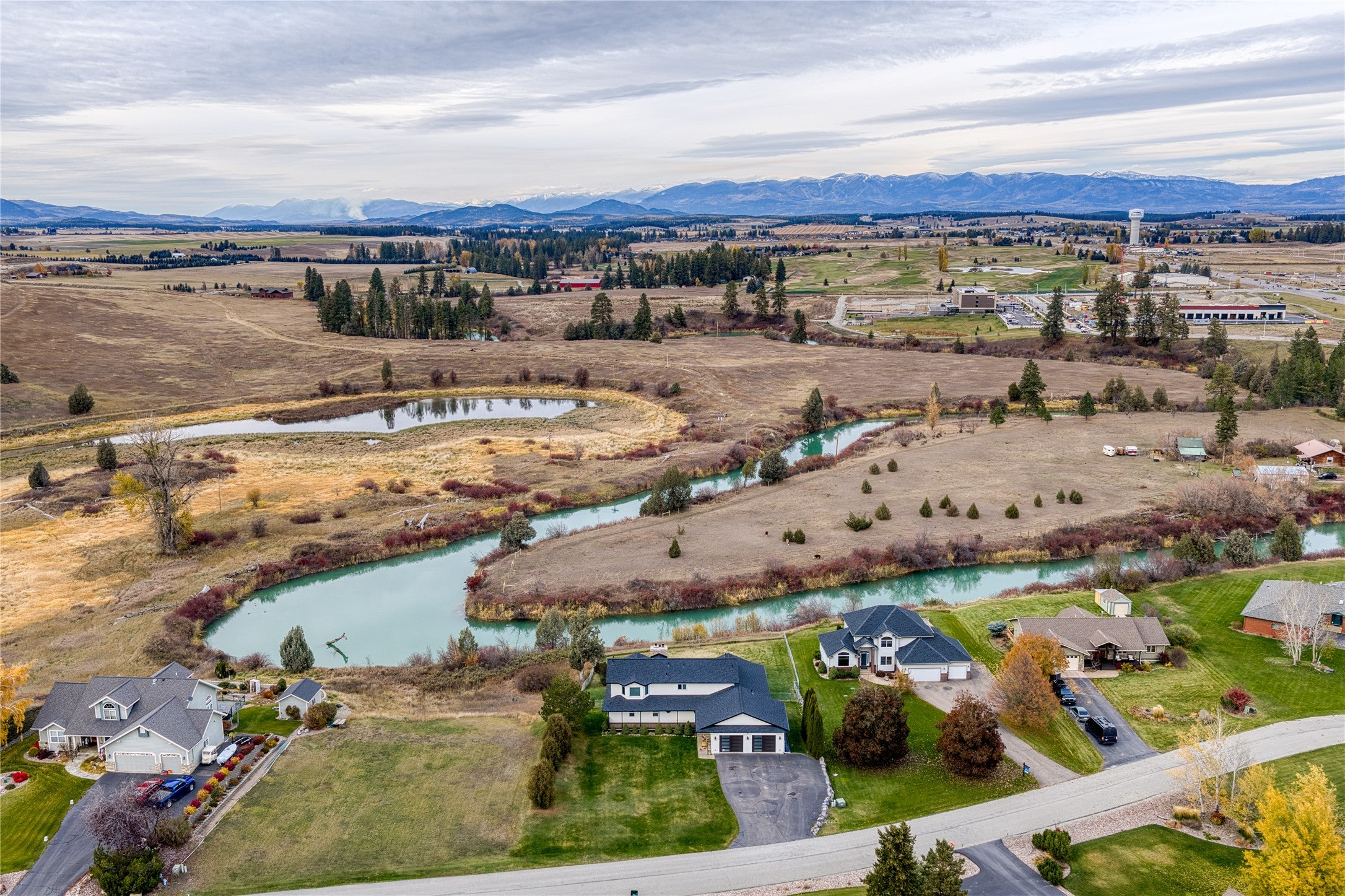 Kalispell, Montana, 59901, United States, 5 Bedrooms Bedrooms, ,4 BathroomsBathrooms,Residential,Active,1994970