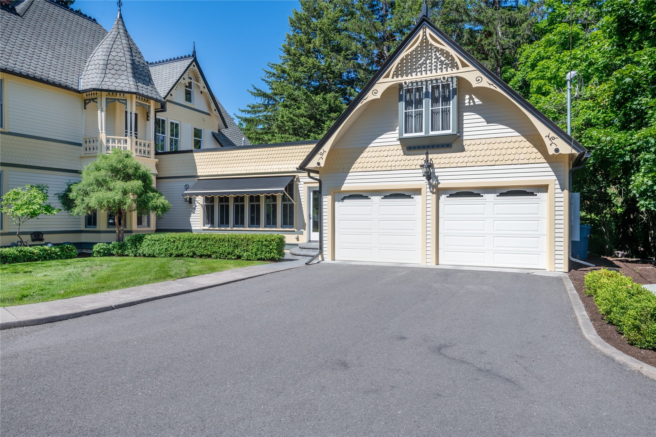 Missoula, Montana, 59802, United States, 5 Bedrooms Bedrooms, ,6 BathroomsBathrooms,Residential,Active,1753892