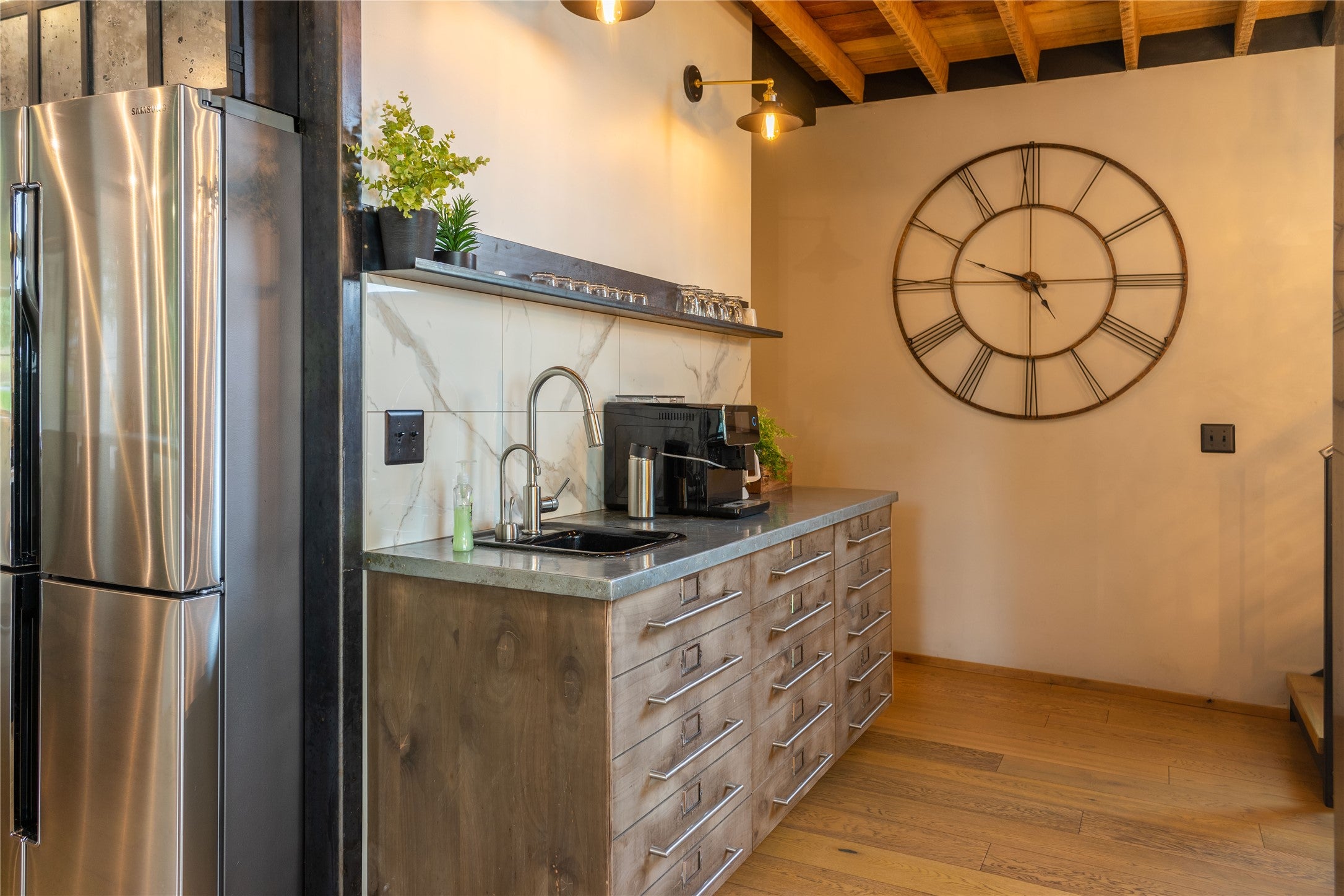 Kalispell, Montana, 59901, United States, 5 Bedrooms Bedrooms, ,4 BathroomsBathrooms,Residential,Active,1952460