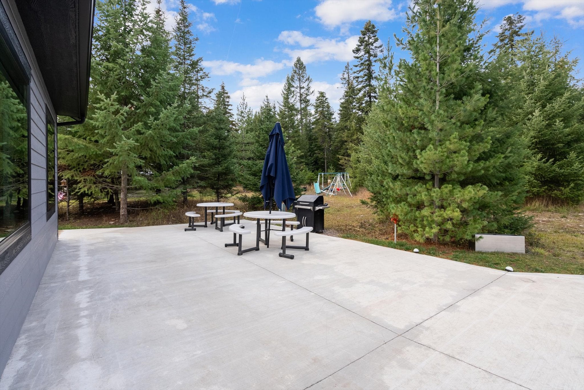 Kalispell, Montana, 59901, United States, 6 Bedrooms Bedrooms, ,5 BathroomsBathrooms,Residential,Active,1990648