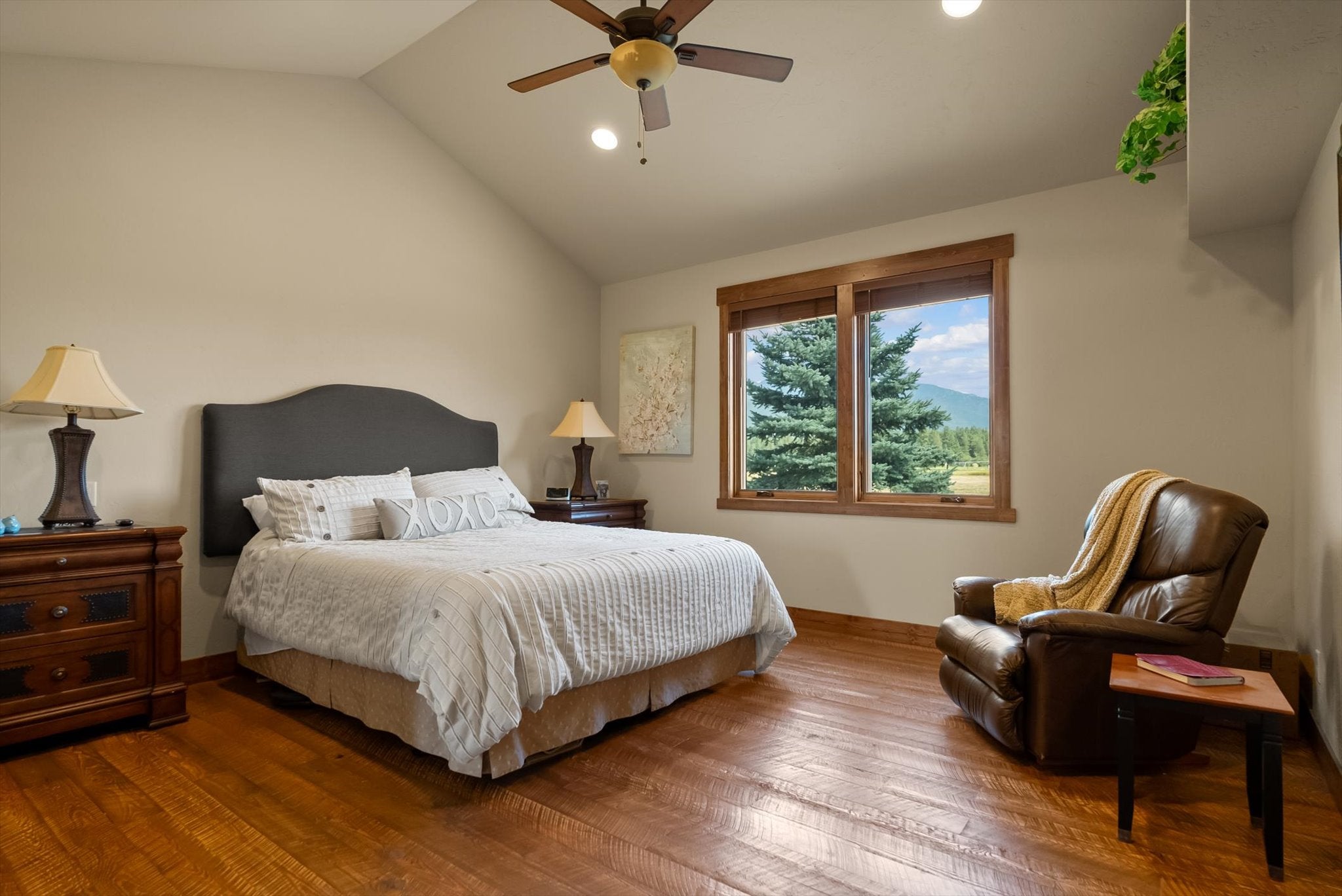 Kalispell, Montana, 59901, United States, 3 Bedrooms Bedrooms, ,3 BathroomsBathrooms,Residential,Active,1922543