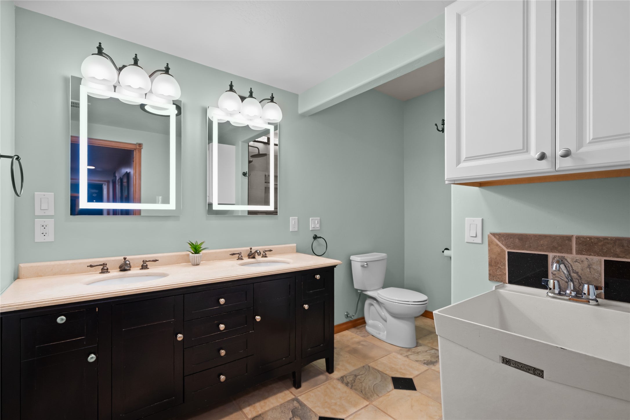 Kalispell, Montana, 59901, United States, 5 Bedrooms Bedrooms, ,3 BathroomsBathrooms,Residential,Active,1753509