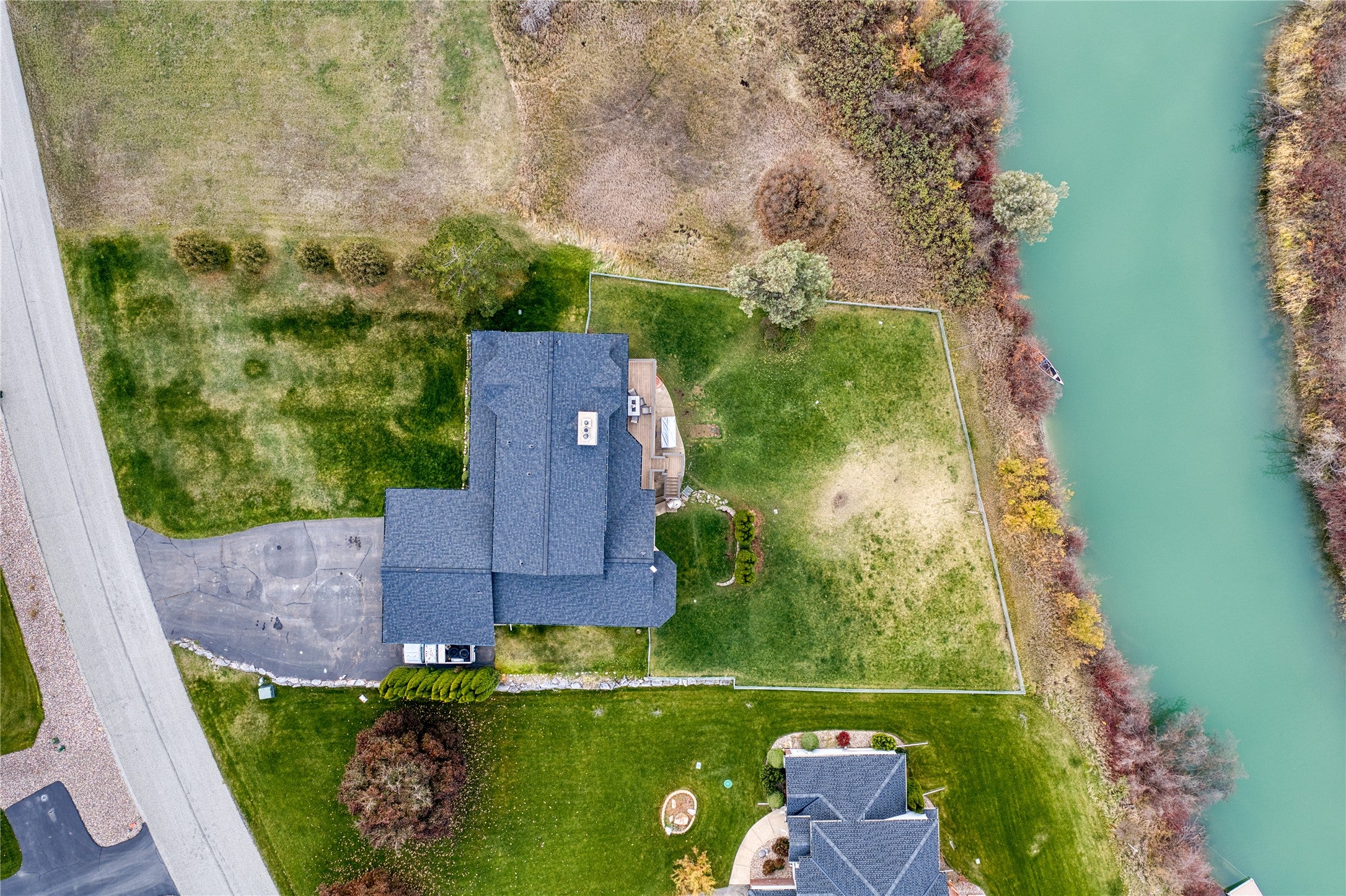 Kalispell, Montana, 59901, United States, 5 Bedrooms Bedrooms, ,4 BathroomsBathrooms,Residential,Active,1994970