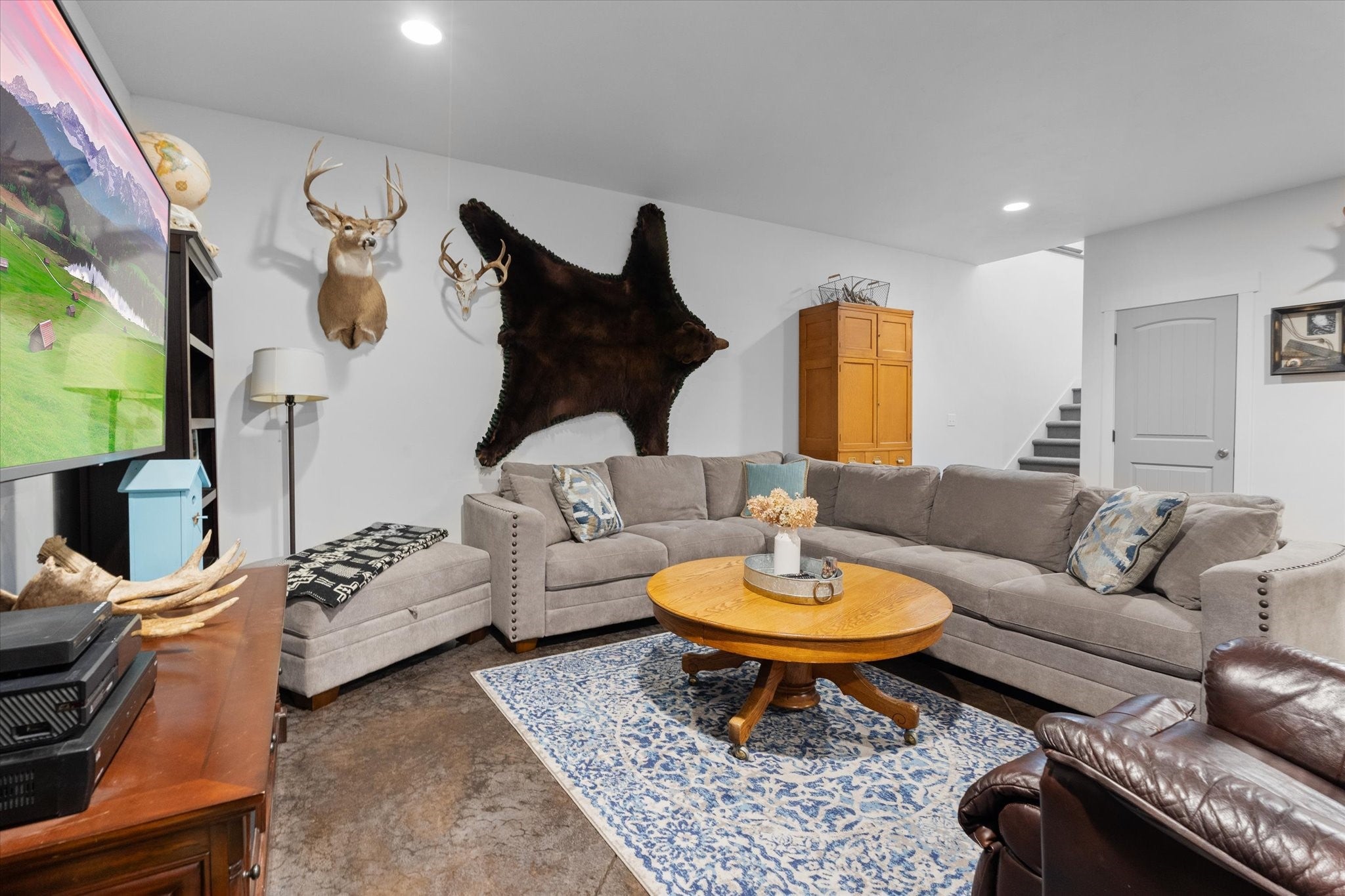 Columbia Falls, Montana, 59912, United States, 4 Bedrooms Bedrooms, ,3 BathroomsBathrooms,Residential,Active,1834486