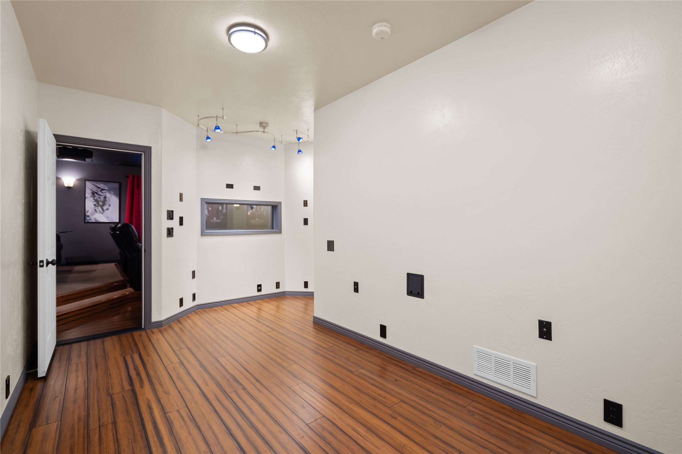 Kalispell, Montana, 59901, United States, 5 Bedrooms Bedrooms, ,3 BathroomsBathrooms,Residential,Active,1753509