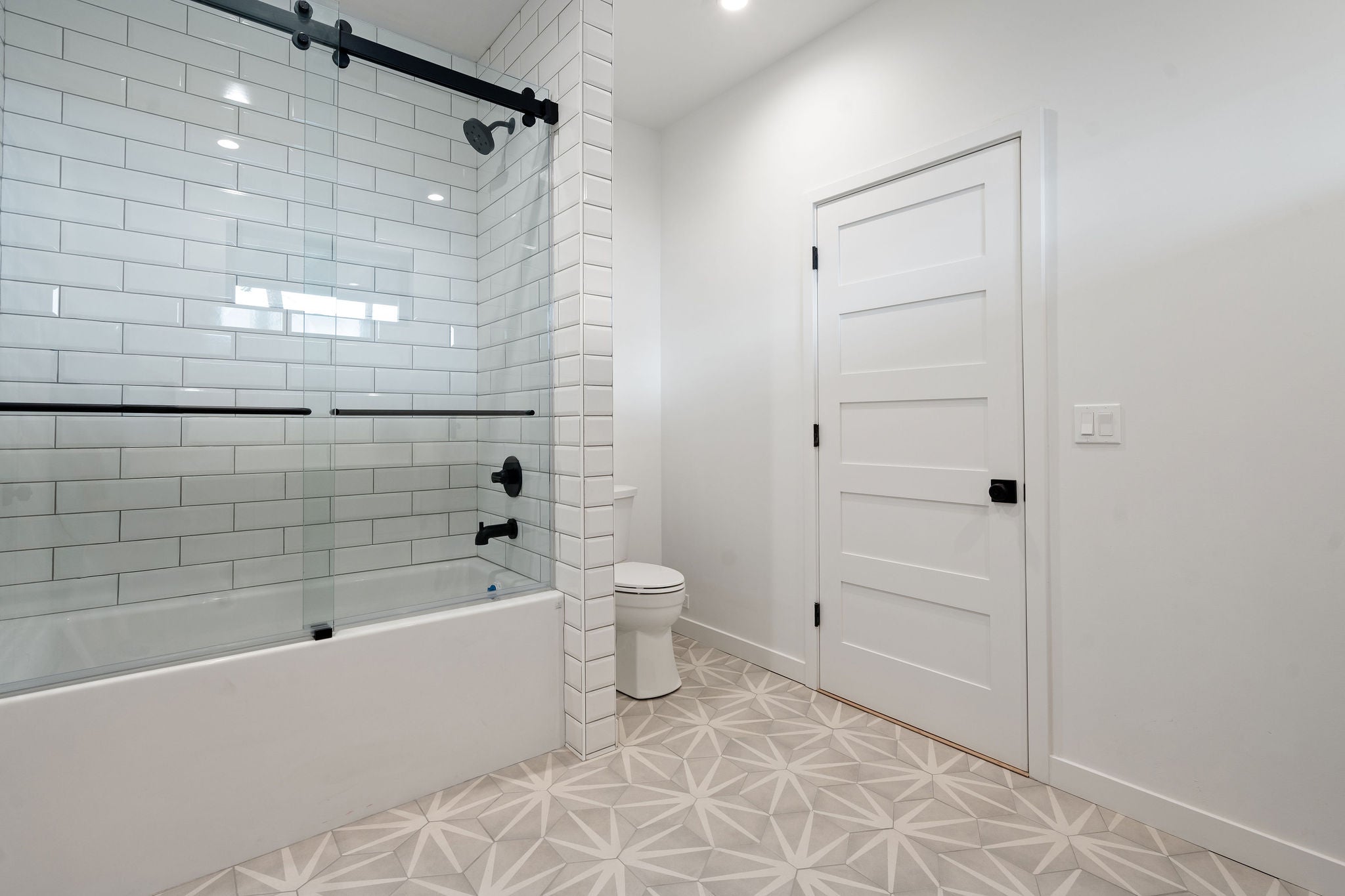 Lakeside, Montana, 59922, United States, 4 Bedrooms Bedrooms, ,4 BathroomsBathrooms,Residential,Active,1914632