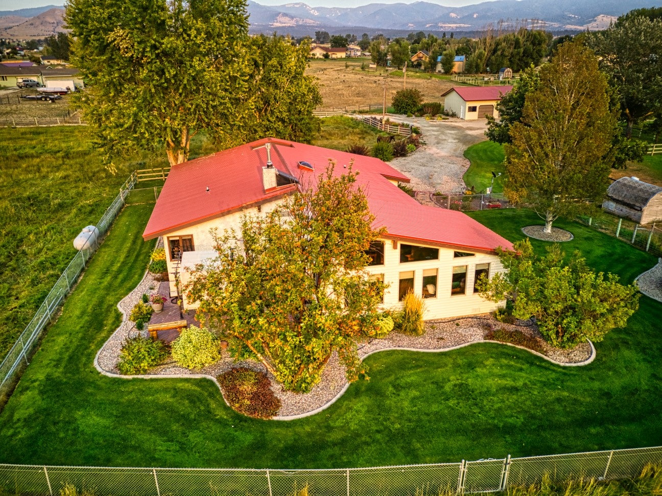 Corvallis, Montana, 59828, United States, 3 Bedrooms Bedrooms, ,2 BathroomsBathrooms,Residential,Active,1769348