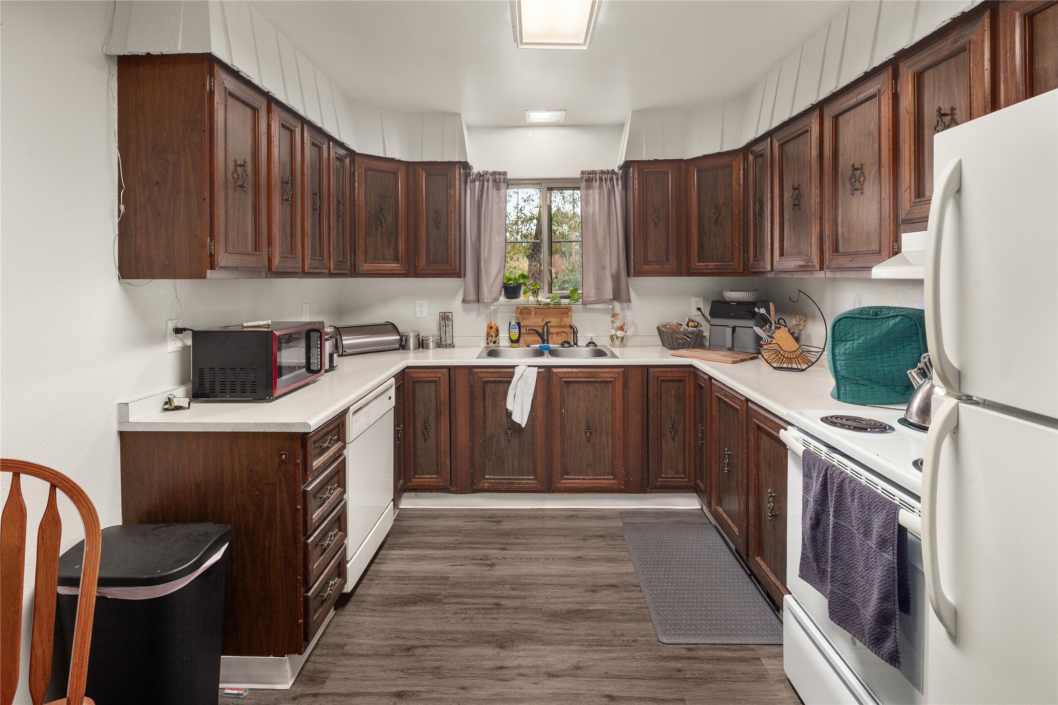 Columbia Falls, Montana, 59912, United States, 14 Bedrooms Bedrooms, ,8 BathroomsBathrooms,Residential,Active,1970926