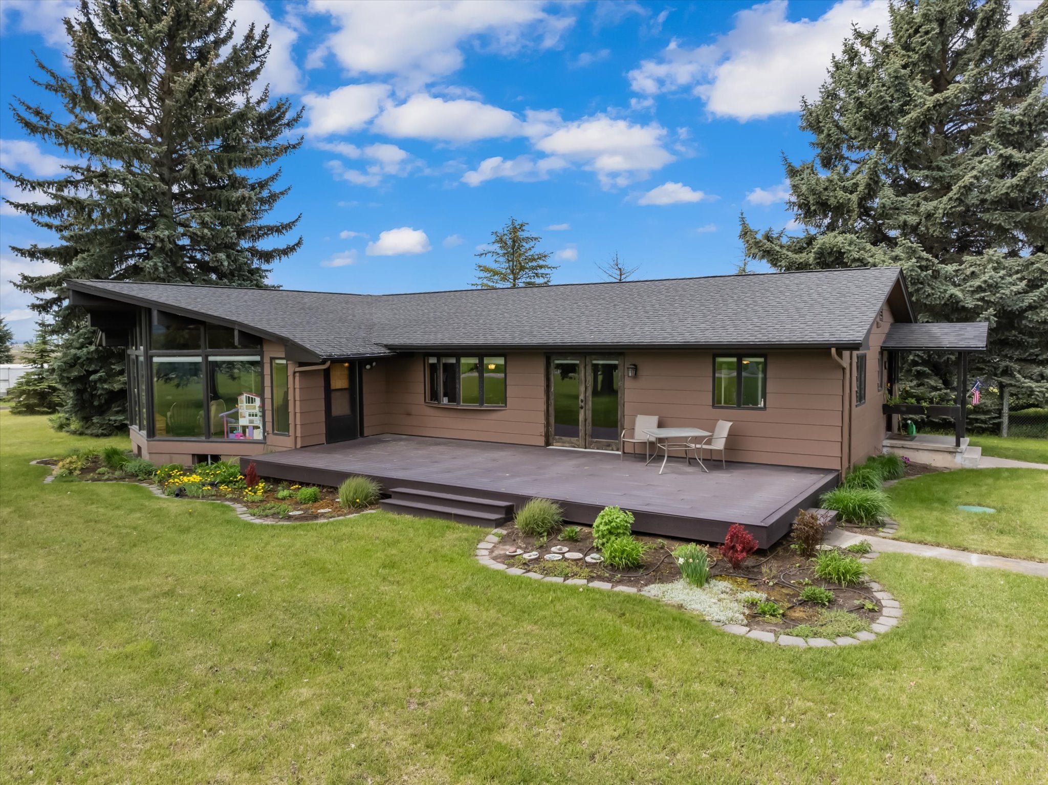 Columbia Falls, Montana, 59912, United States, 5 Bedrooms Bedrooms, ,3 BathroomsBathrooms,Residential,Active,1986898