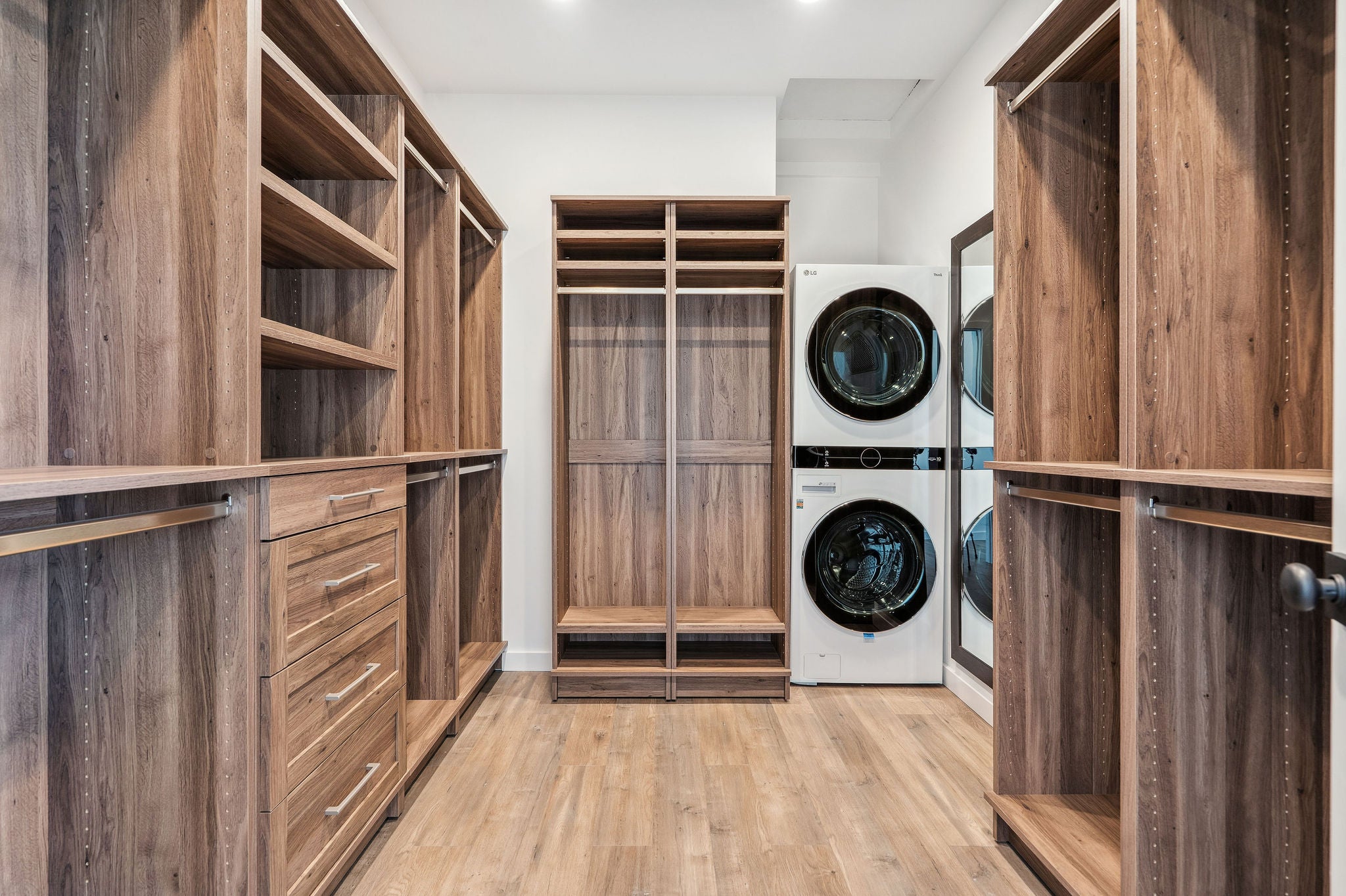 Lakeside, Montana, 59922, United States, 6 Bedrooms Bedrooms, ,5 BathroomsBathrooms,Residential,Active,1832319